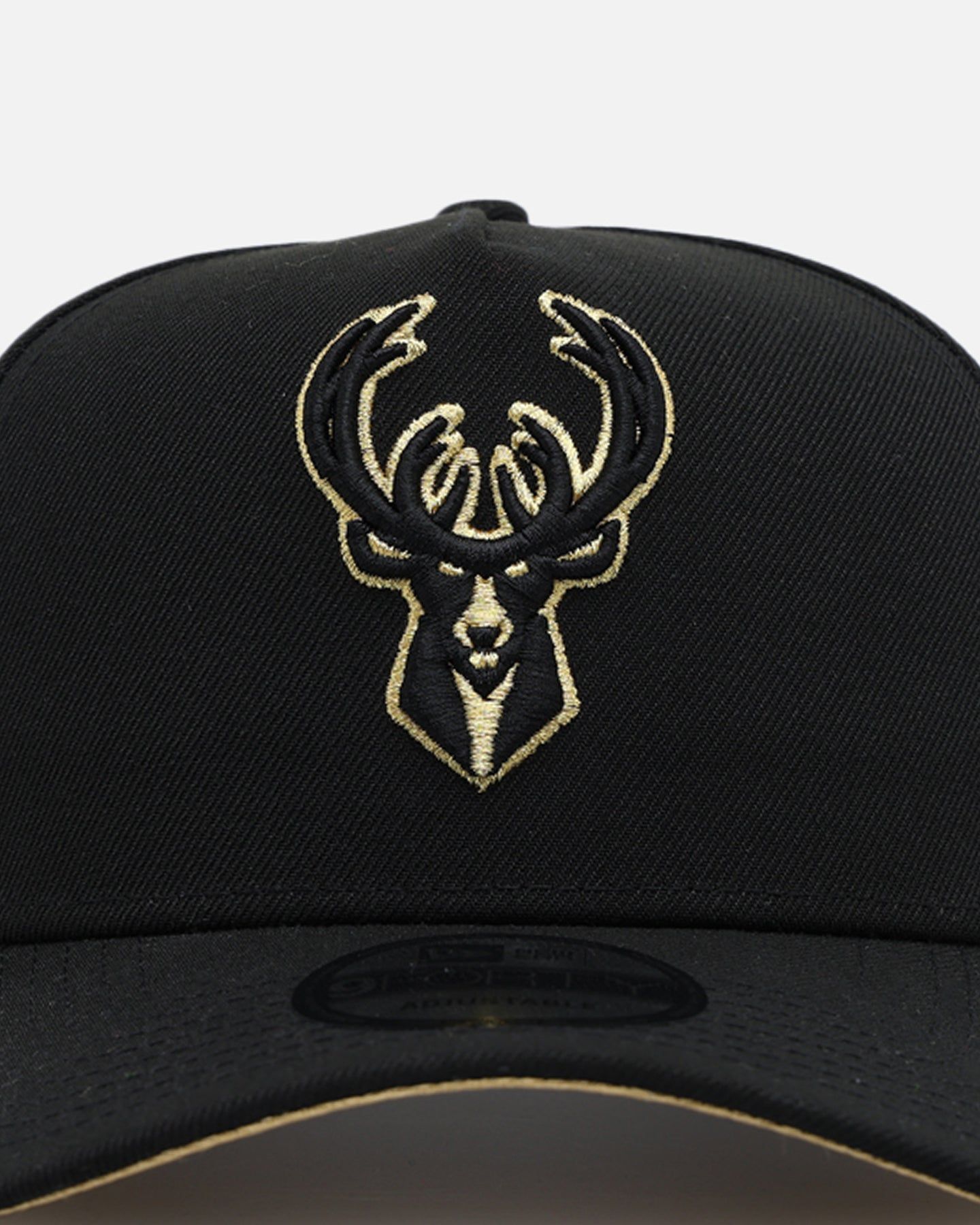 New Era Milwaukee Bucks 'NBA Gold Links' 9FORTY A-Frame Snapback Black/Gold sold by Culture Kings product image thumbnail 5