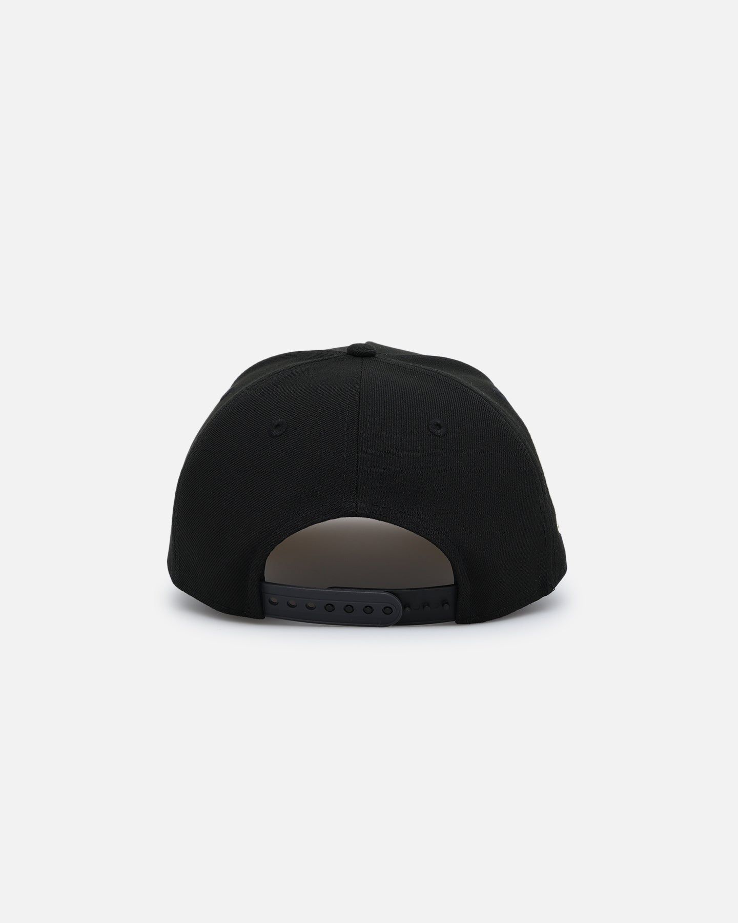 New Era Milwaukee Bucks 'NBA Gold Links' 9FORTY A-Frame Snapback Black/Gold sold by Culture Kings product image thumbnail 2