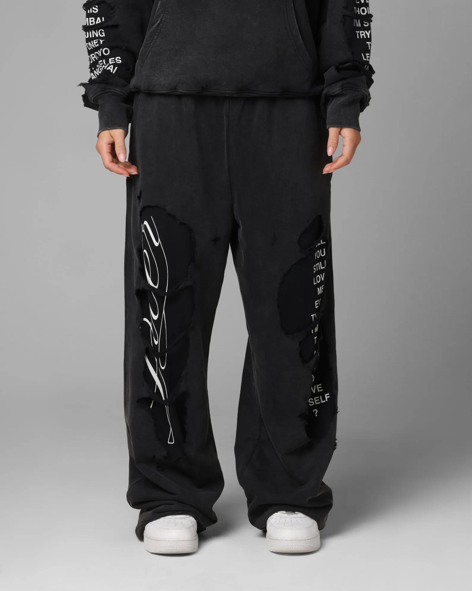 Loiter Destruction Sweatpants Black sold by Culture Kings
