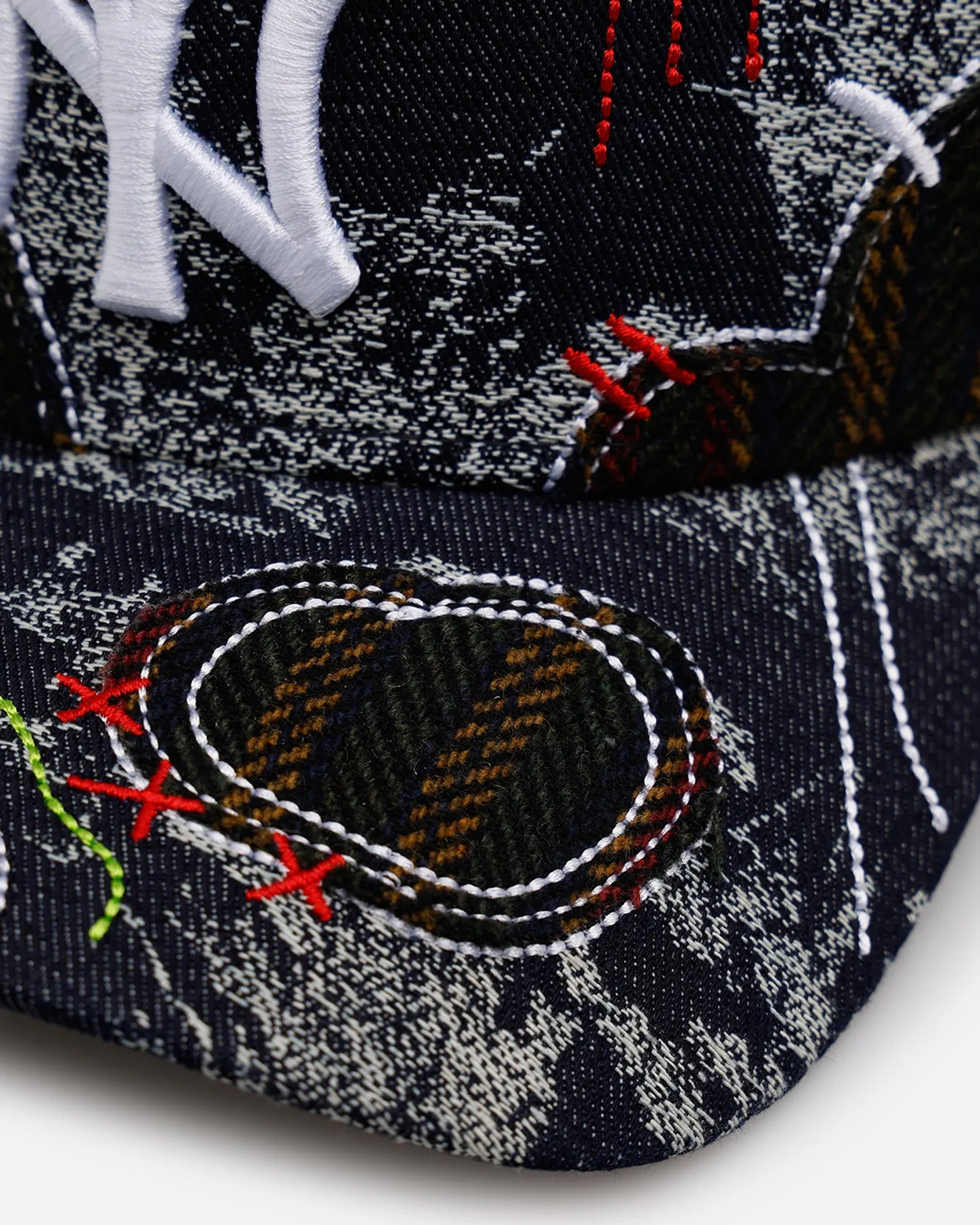 New Era New York Yankees 'Running Stitch' 9FORTY A-Frame Snapback Multi sold by Culture Kings product image thumbnail 2