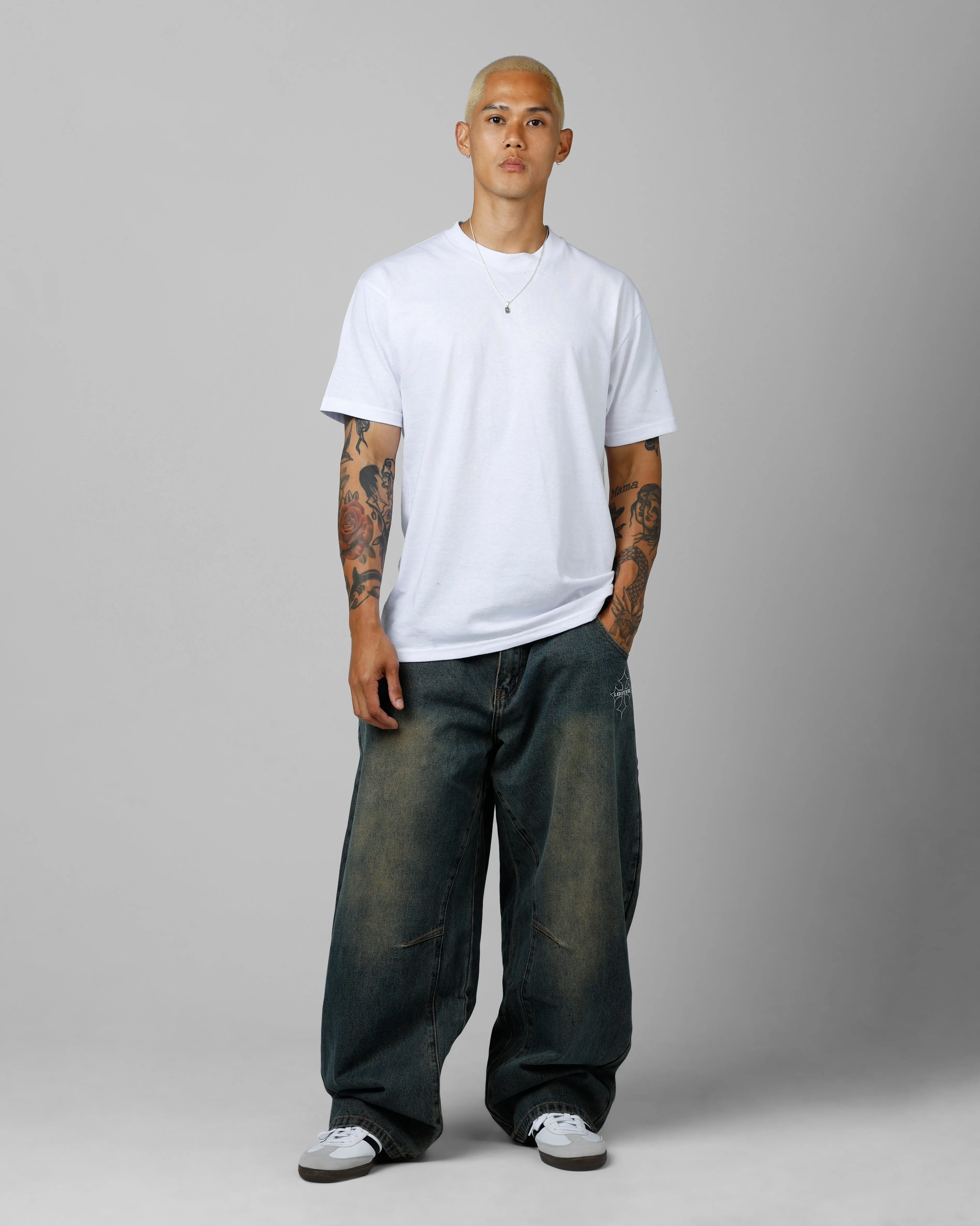 Loiter F-16 Balloon Jeans Dirty Blue sold by Culture Kings product image thumbnail 2