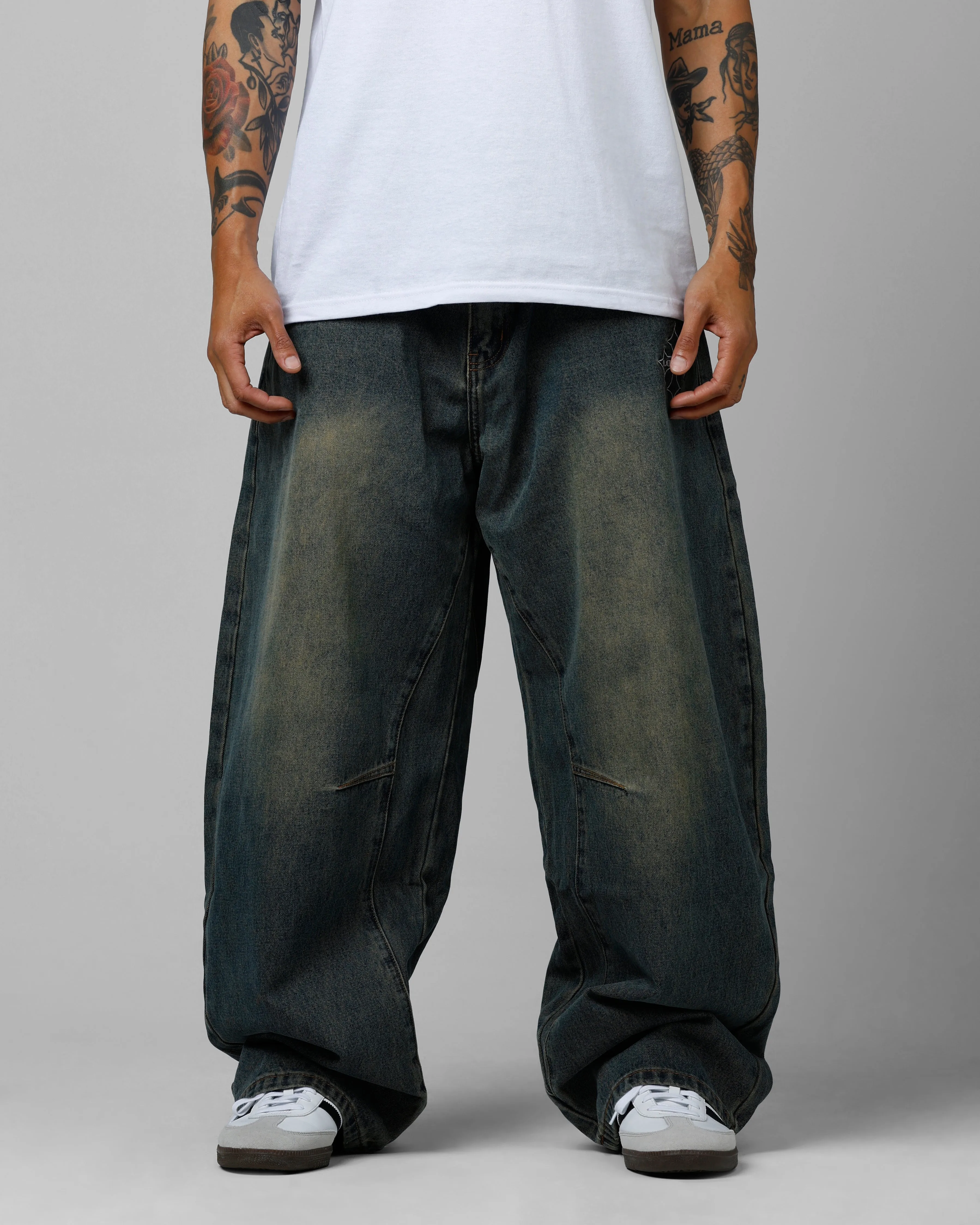 Loiter F-16 Balloon Jeans Dirty Blue sold by Culture Kings