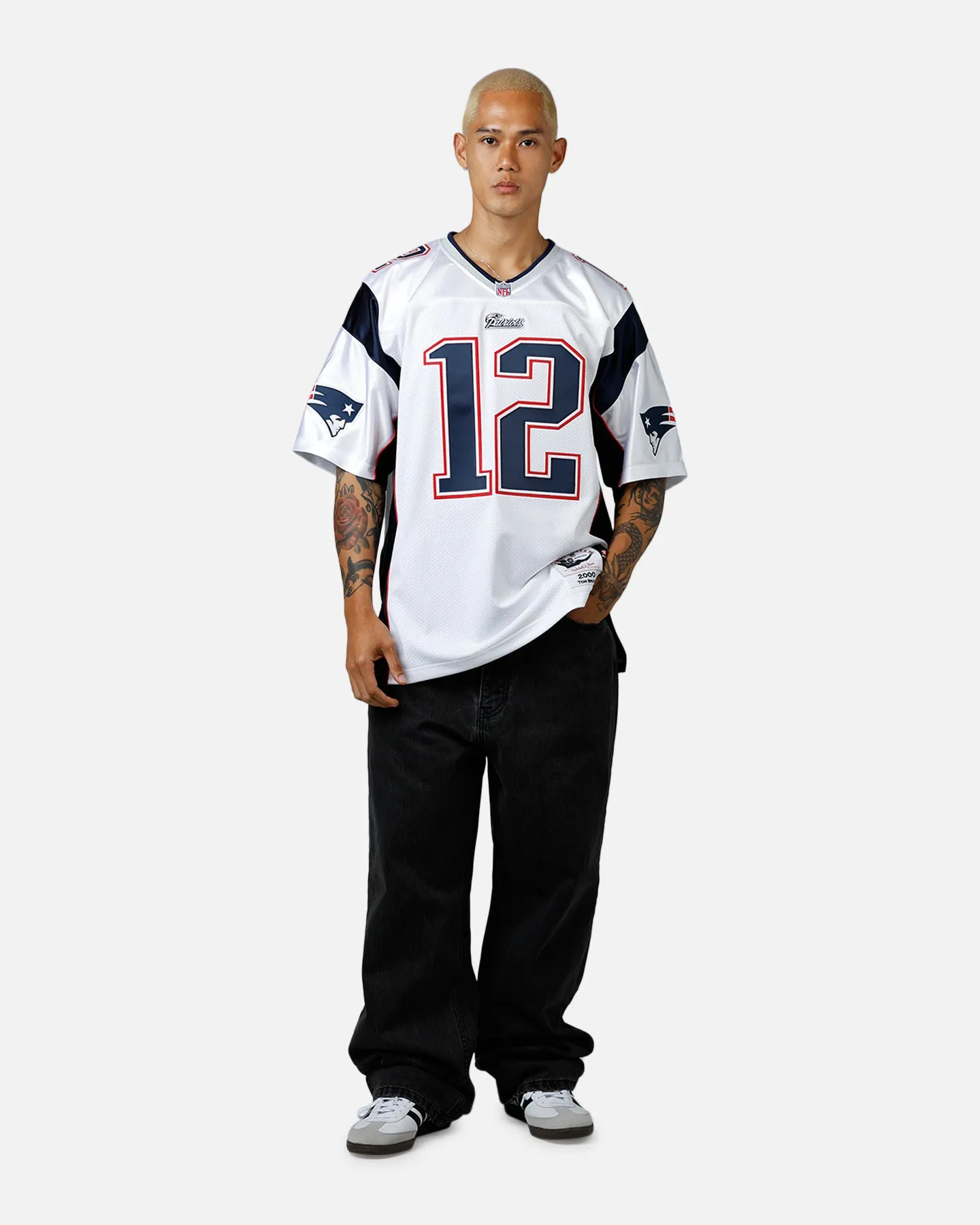 Mitchell & Ness New England Patriots Tom Brady #12 2000 Jersey White sold by Culture Kings product image thumbnail 3