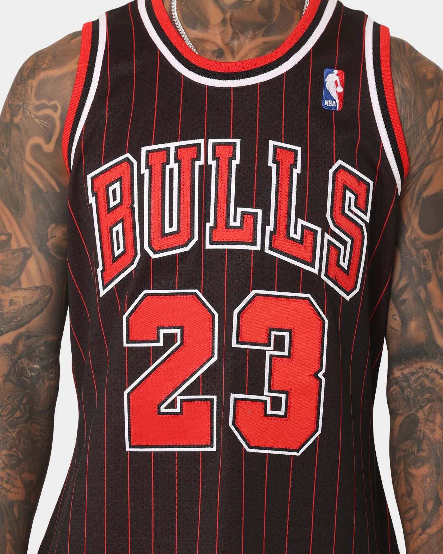 Mitchell & Ness Chicago Bulls Michael Jordan '95-'96 #23 Authentic Jersey Black sold by Culture Kings product image thumbnail 4