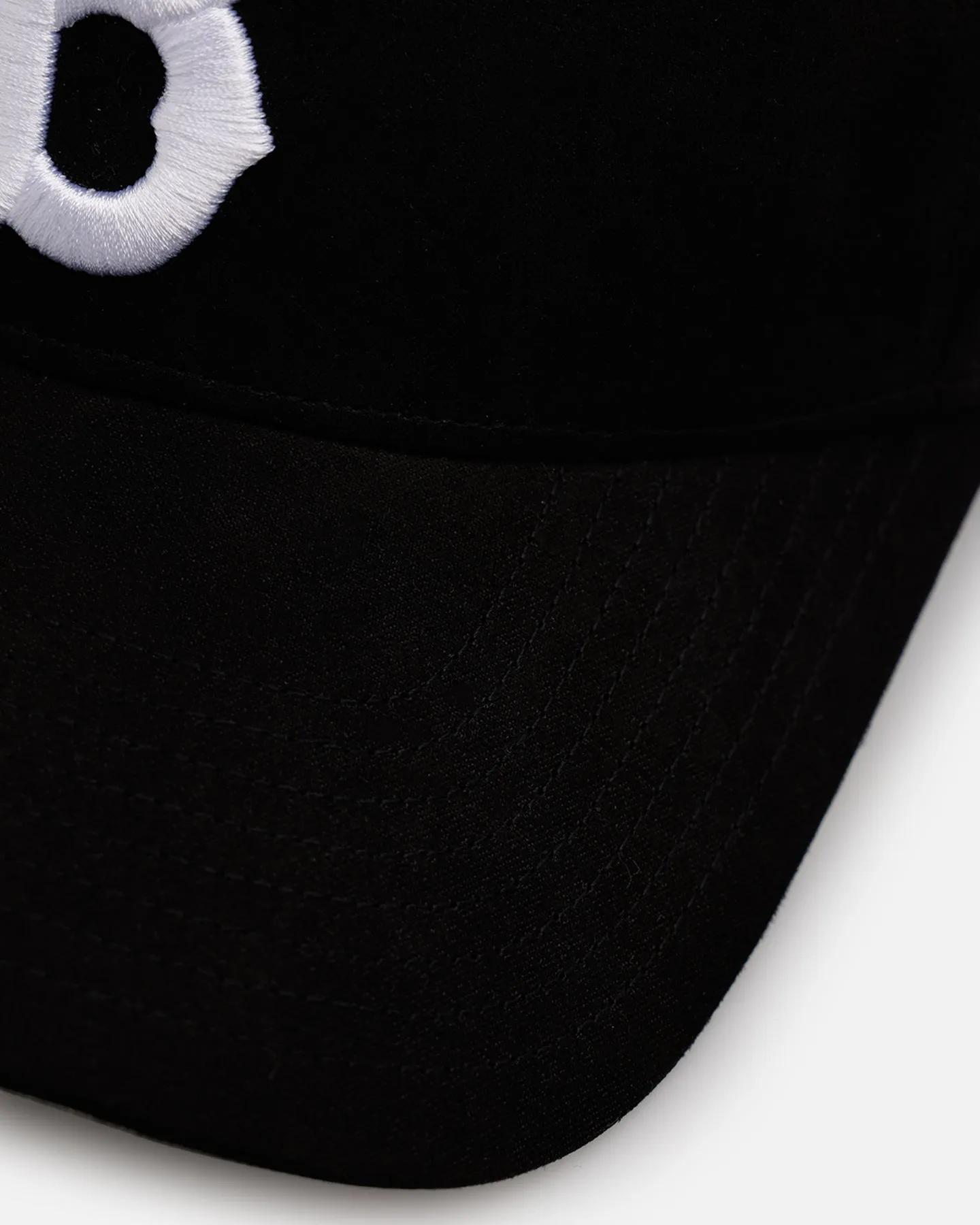 47 Brand Boston Red Sox 'Ultrasuede' 47 MVP Strapback Black/White sold by Culture Kings product image thumbnail 2