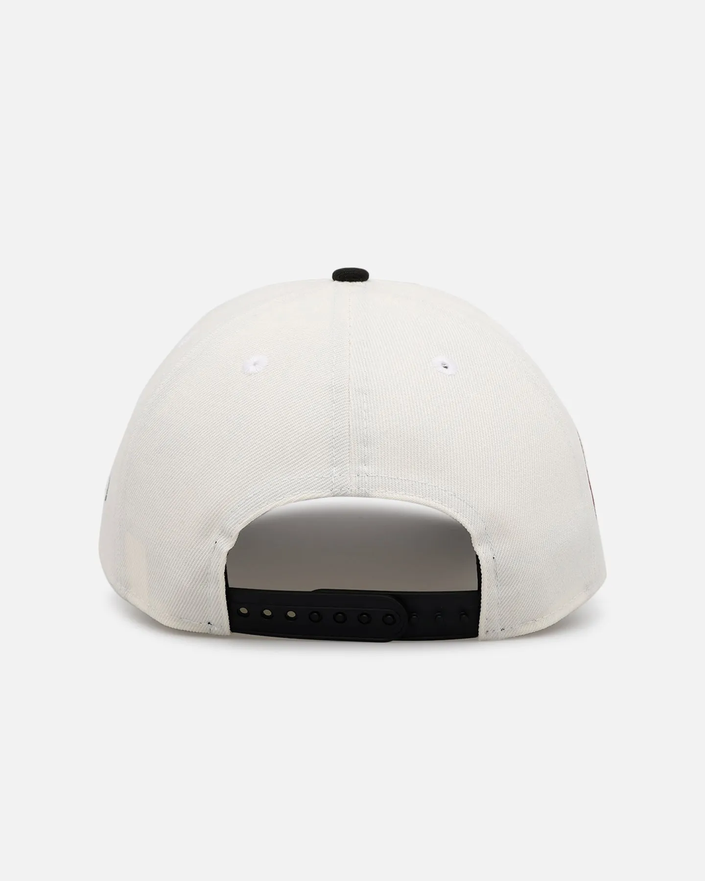 New Era Atlanta Falcons 'Chrome Metallic Wordmark' 9FORTY A-Frame Snapback Chrome sold by Culture Kings product image thumbnail 2