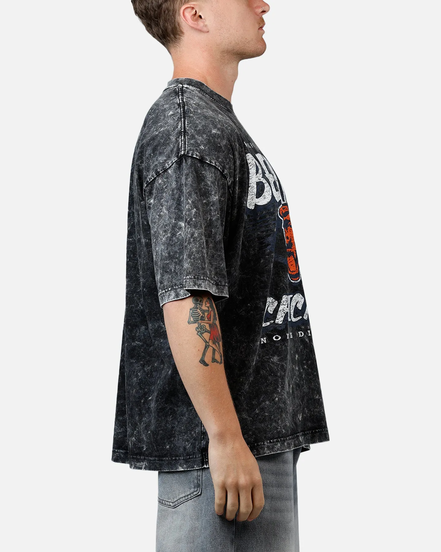New Era Chicago Bears Boxy Essentials T-Shirt Washed Black sold by Culture Kings product image thumbnail 4