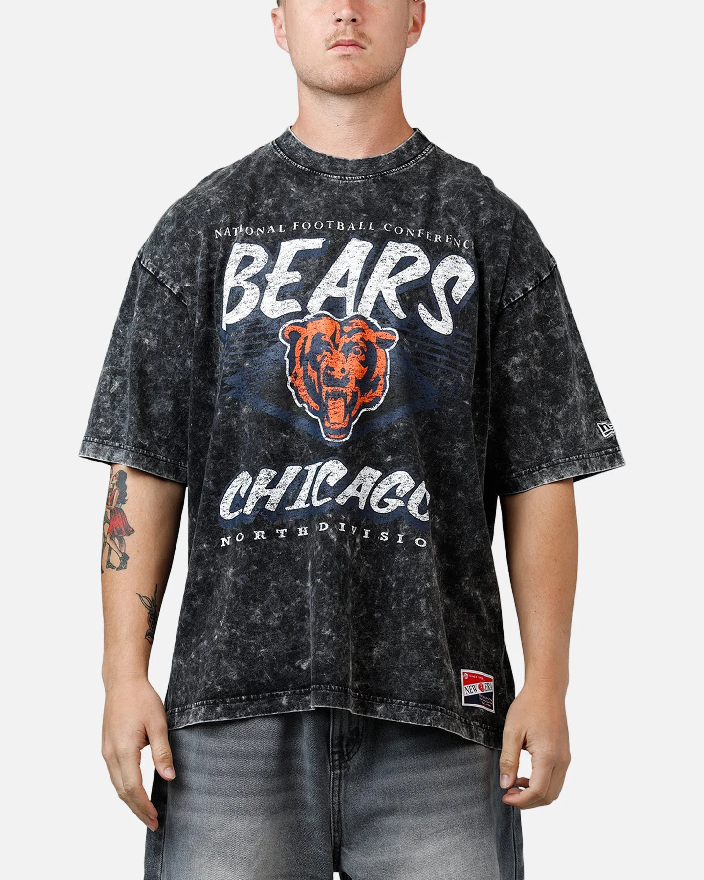 New Era Chicago Bears Boxy Essentials T-Shirt Washed Black sold by Culture Kings