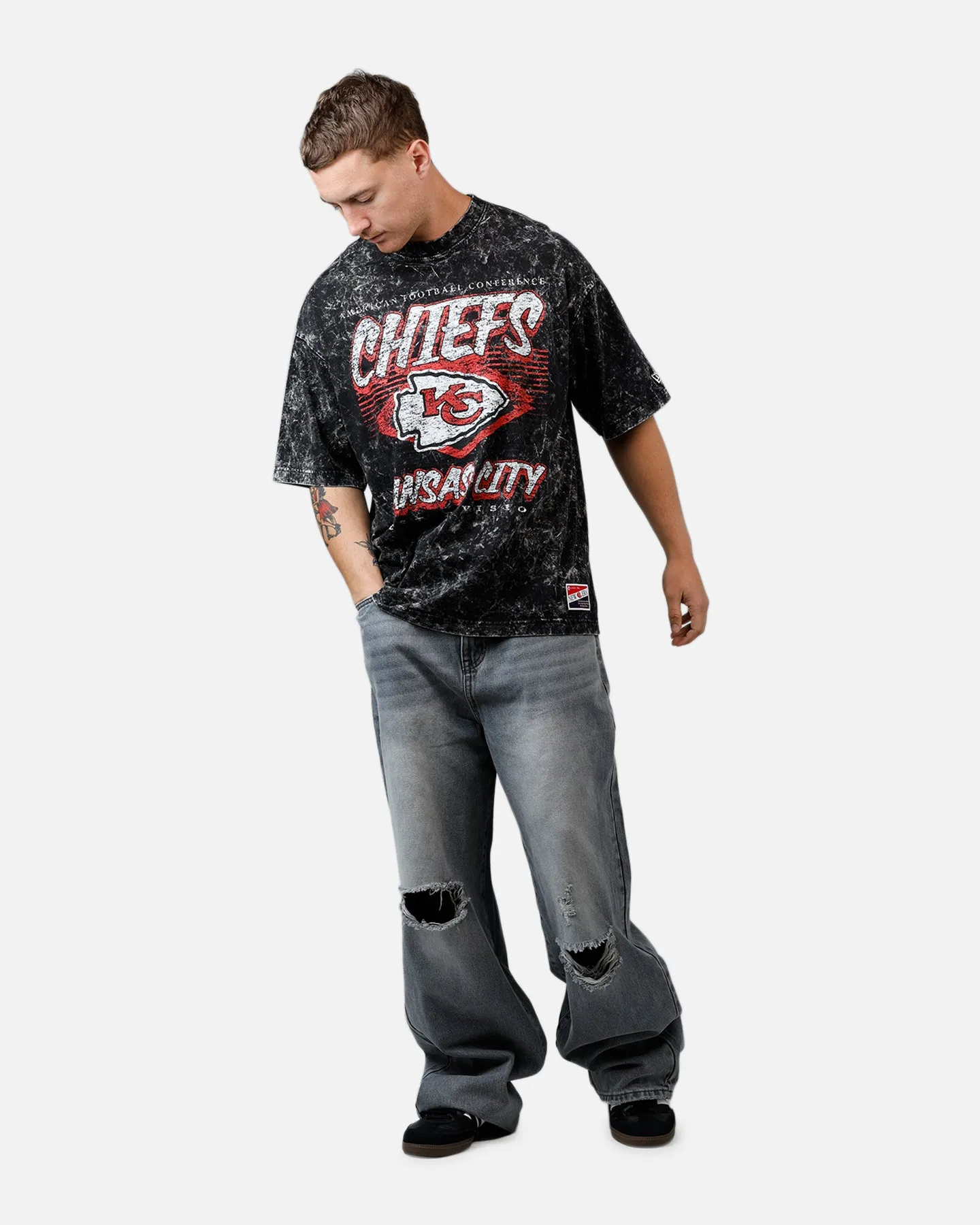 New Era Kansas City Chiefs Boxy Essentials T-Shirt Washed Black sold by Culture Kings product image thumbnail 3