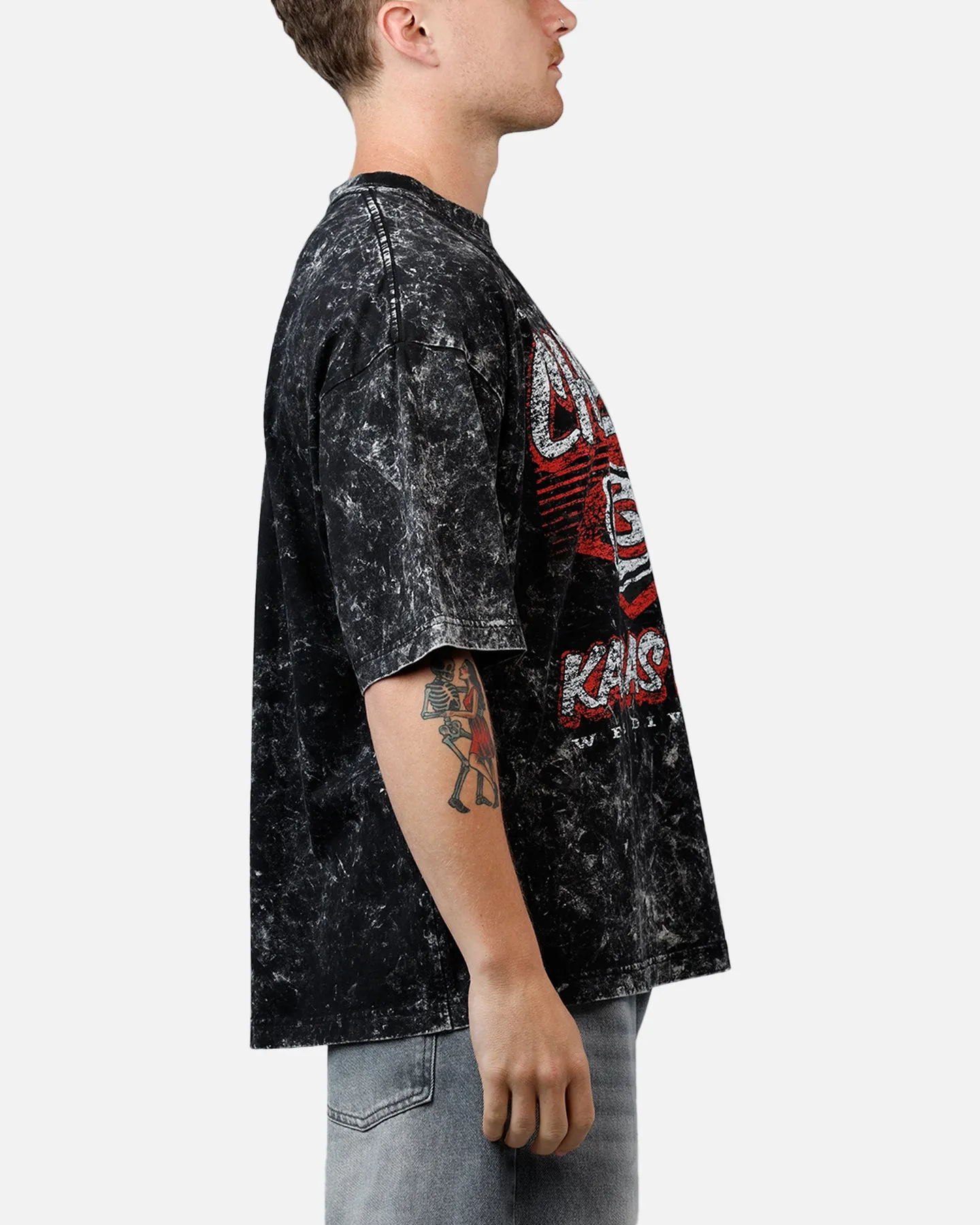 New Era Kansas City Chiefs Boxy Essentials T-Shirt Washed Black sold by Culture Kings product image thumbnail 4