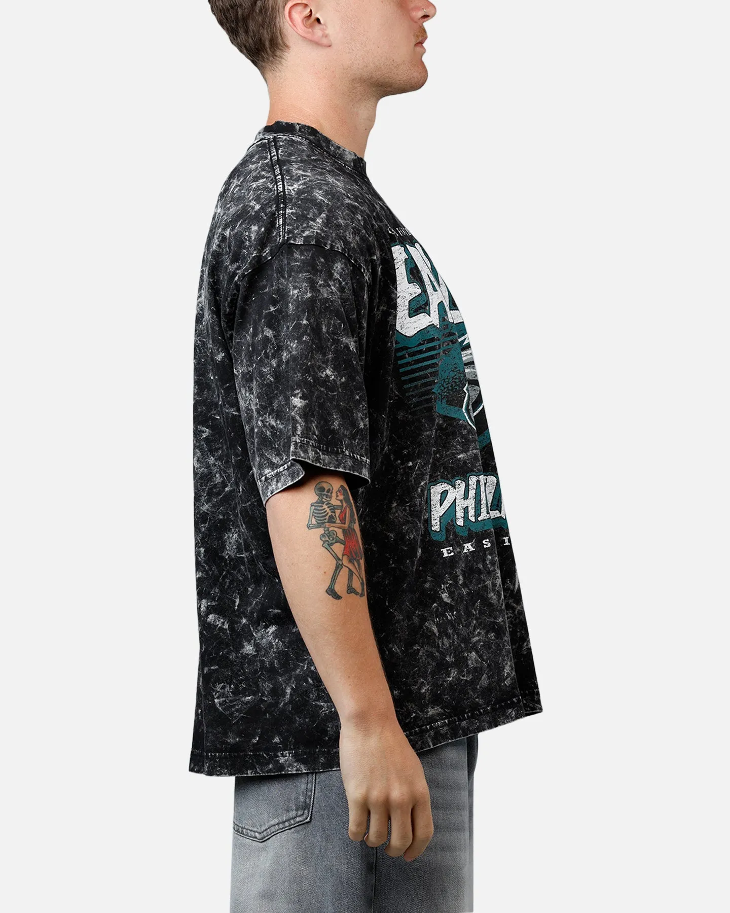 New Era Philadelphia Eagles Boxy Essentials T-Shirt Washed Black sold by Culture Kings product image thumbnail 4