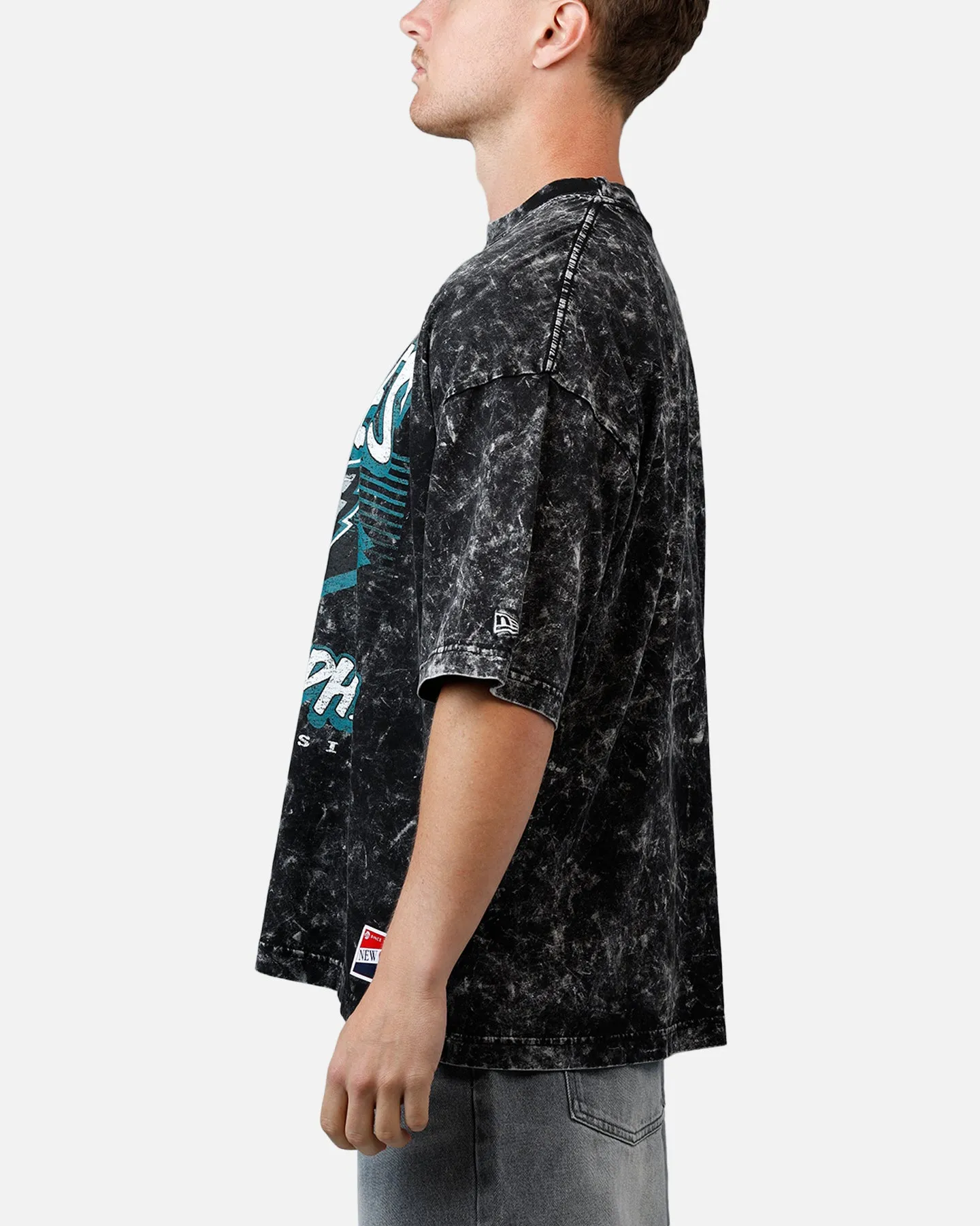 New Era Philadelphia Eagles Boxy Essentials T-Shirt Washed Black sold by Culture Kings product image thumbnail 5