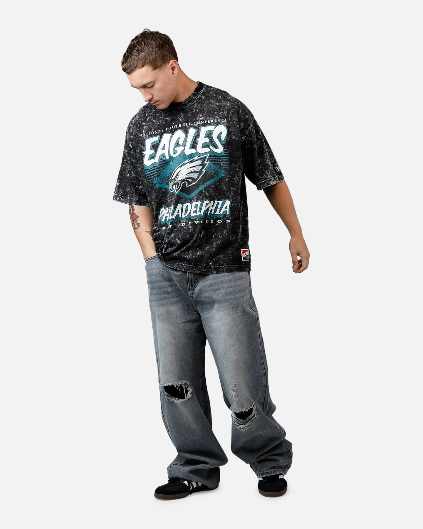 New Era Philadelphia Eagles Boxy Essentials T-Shirt Washed Black sold by Culture Kings product image thumbnail 3