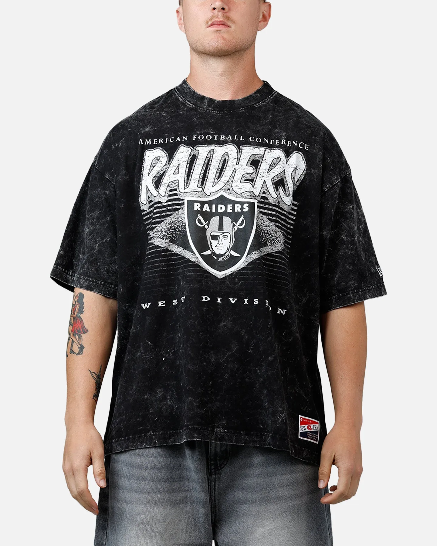 New Era Las Vegas Raiders Boxy Essentials T-Shirt Washed Black sold by Culture Kings