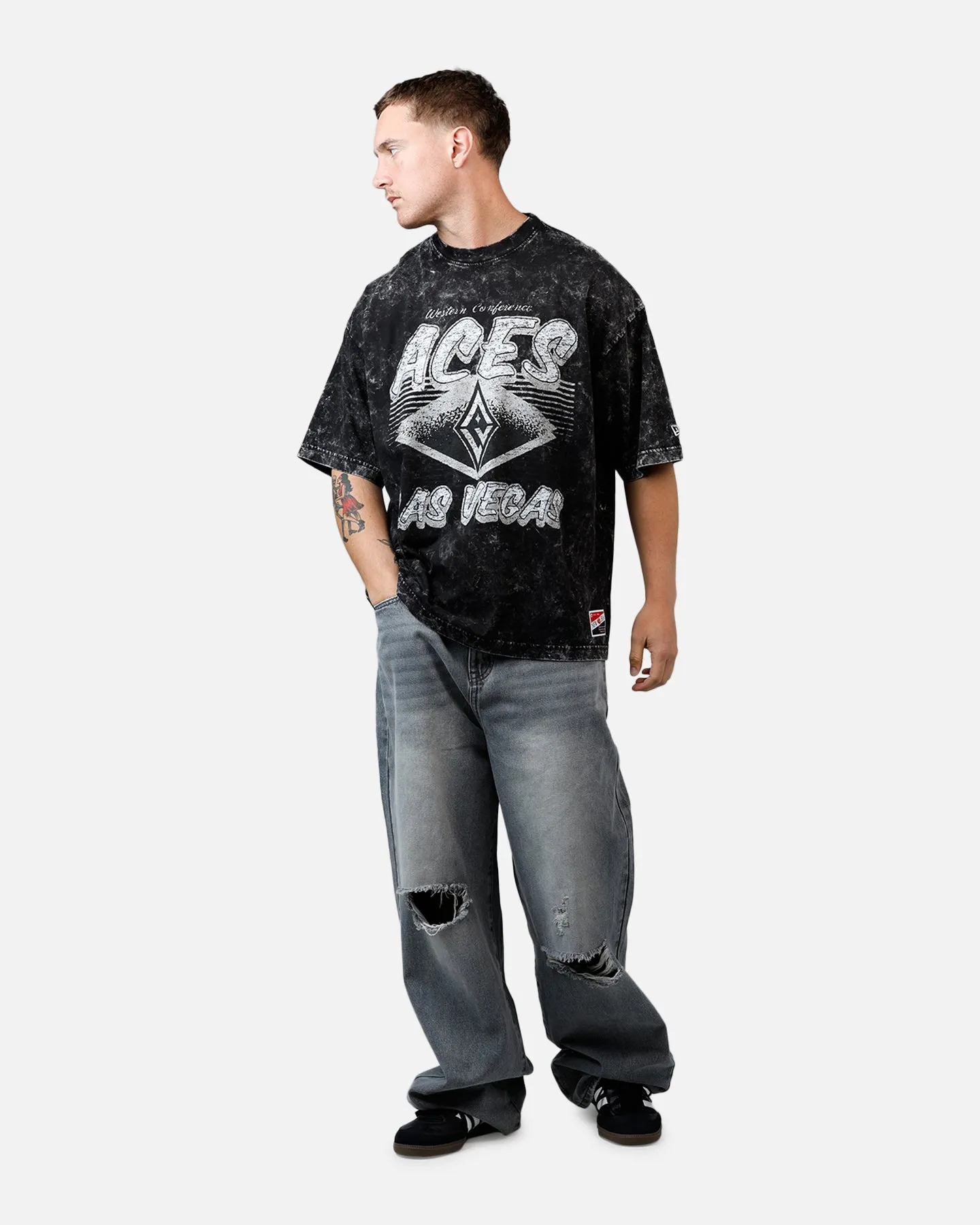 New Era Las Vegas Aces Boxy Essentials T-Shirt Washed Black sold by Culture Kings product image thumbnail 3
