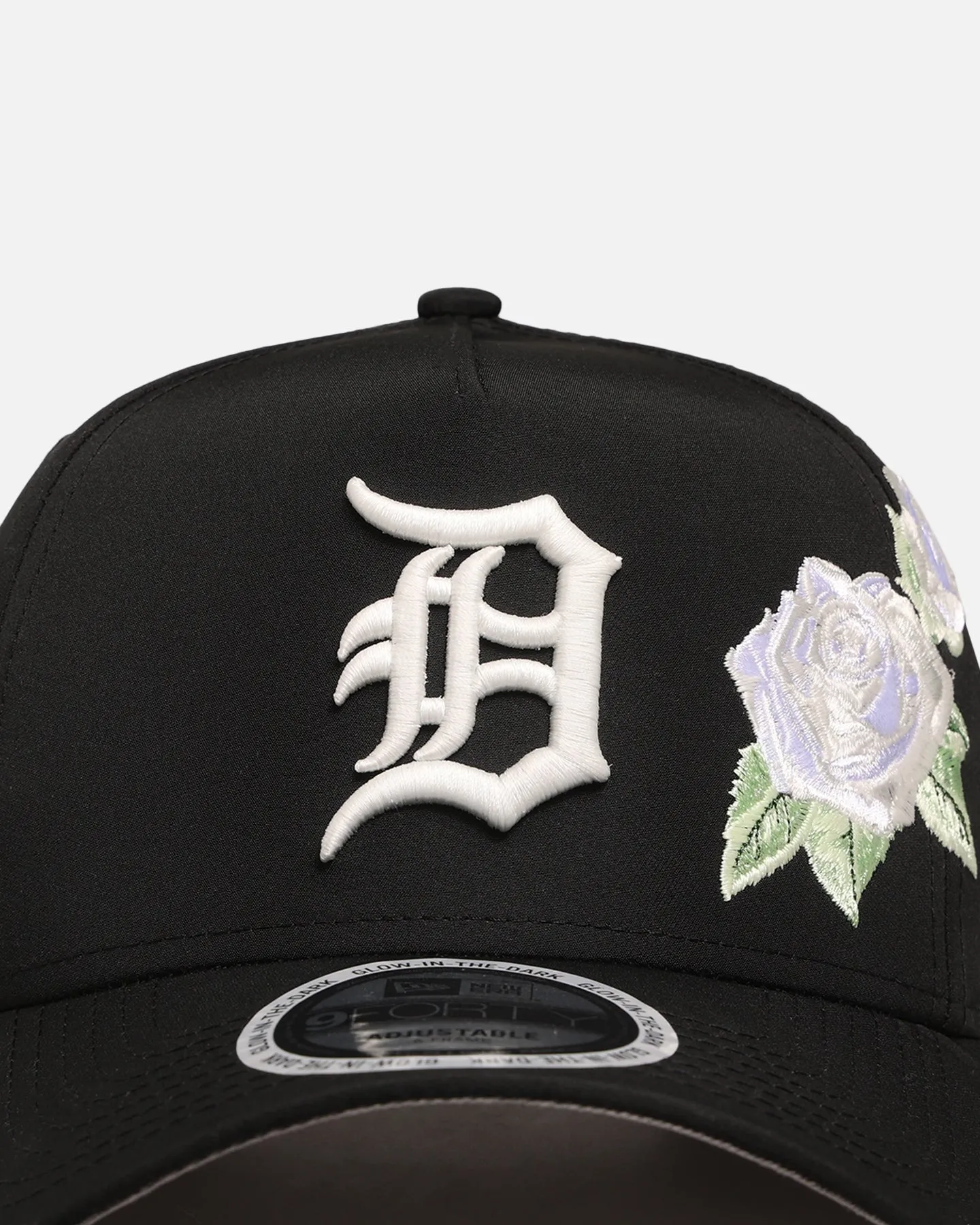 New Era Detroit Tigers 'Glow Rose' 9FORTY A-Frame Snapback Black sold by Culture Kings product image thumbnail 5