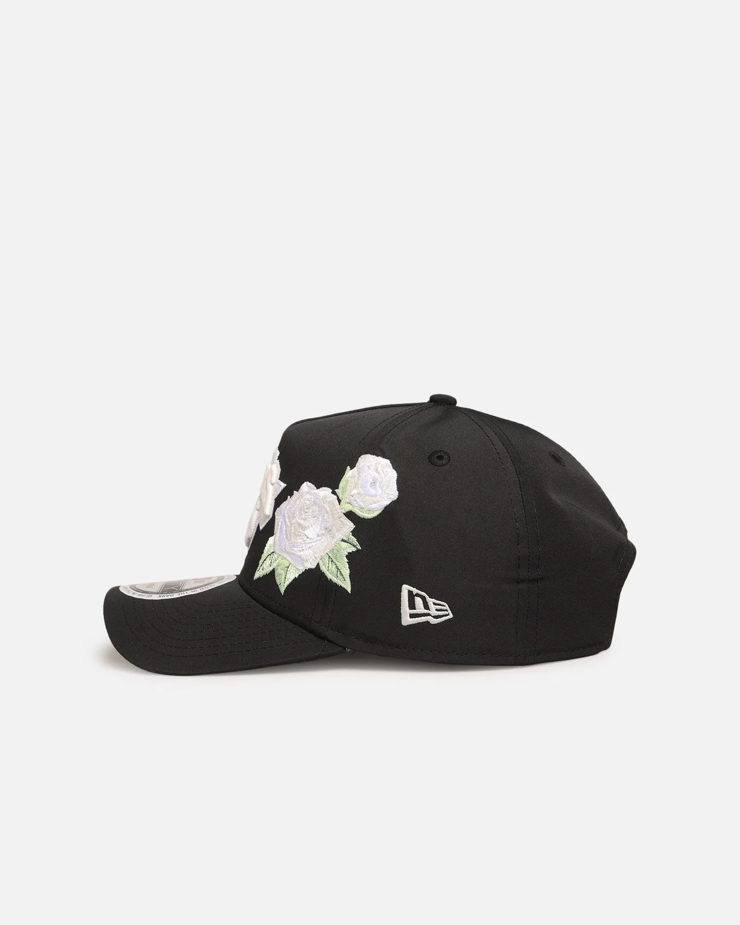 New Era New York Knicks 'Glow Rose' 9FORTY A-Frame Snapback Black sold by Culture Kings product image thumbnail 3