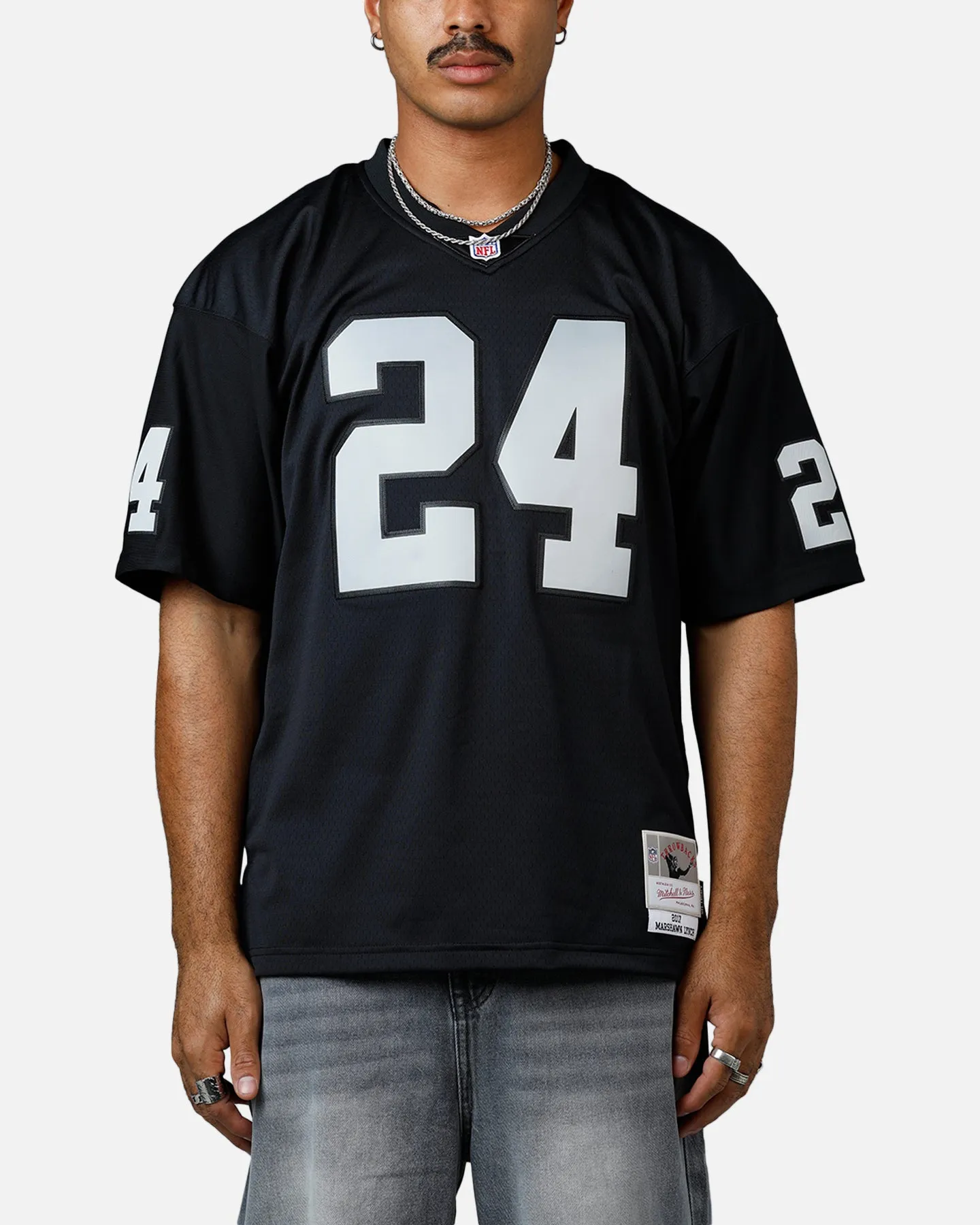 Mitchell & Ness Oakland Raiders Marshawn Lynch #24 2017 Home Jersey Black sold by Culture Kings product image thumbnail 2