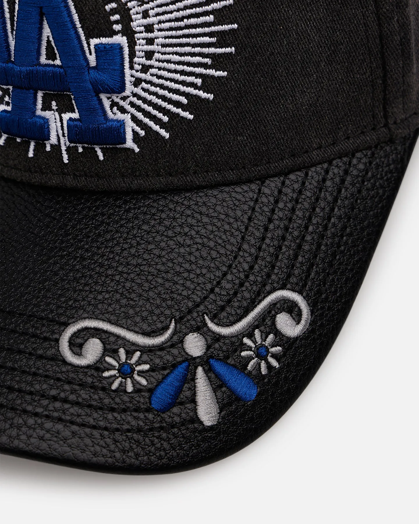 Pro Standard Los Angeles Dodgers 'Eternal Skull' Pro Pinch Strapback Black/Blue sold by Culture Kings product image thumbnail 2