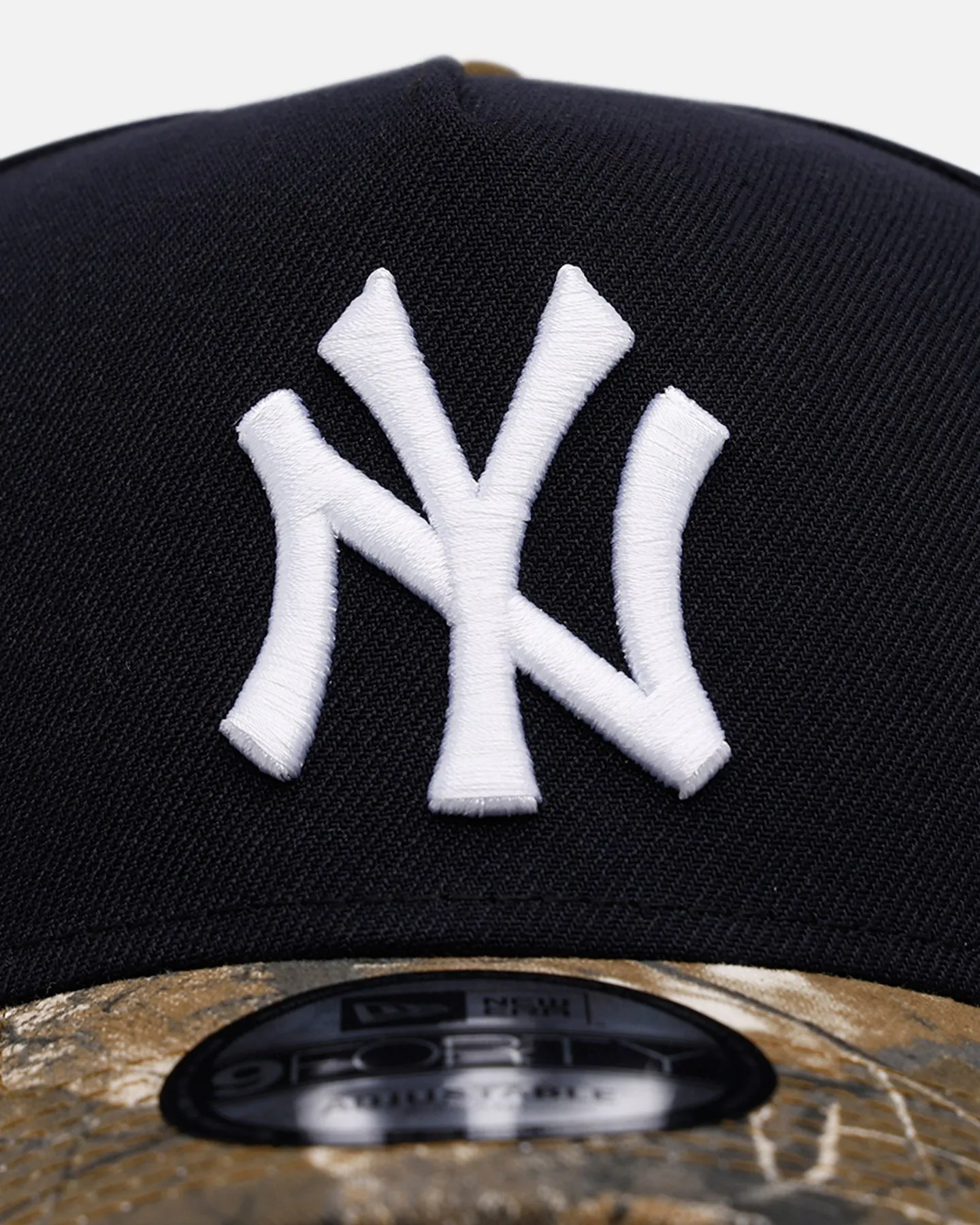 New Era New York Yankees 'Realtree Visor' 9FORTY A-Frame Snapback Official Team Color sold by Culture Kings product image thumbnail 5