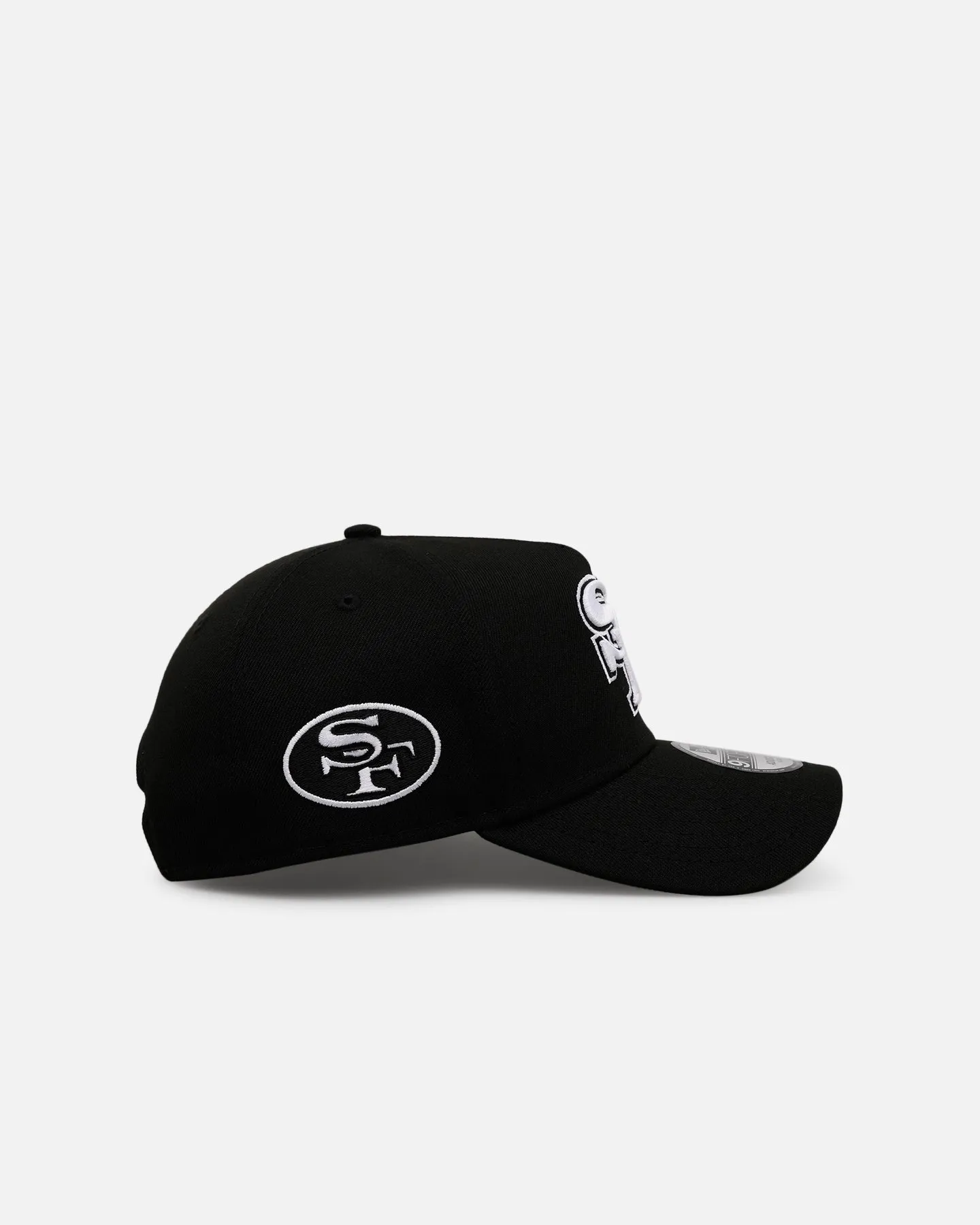 New Era San Francisco 49ers 'Black And White' 9FORTY A-Frame Snapback Black/White sold by Culture Kings product image thumbnail 3