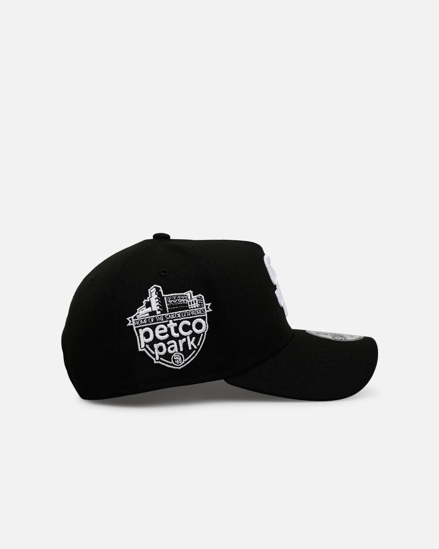 New Era San Diego Padres 'Black And White' 9FORTY A-Frame Snapback Black/White sold by Culture Kings product image thumbnail 3