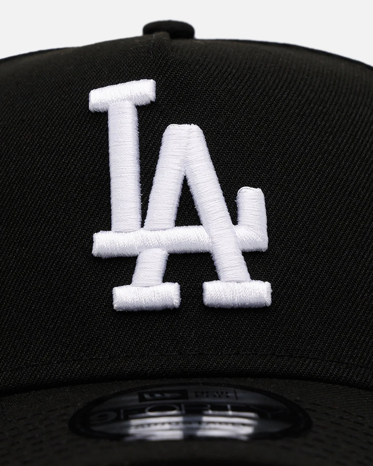 New Era Los Angeles Dodgers 'Black And White' 9FORTY A-Frame Snapback Black/White sold by Culture Kings product image thumbnail 5