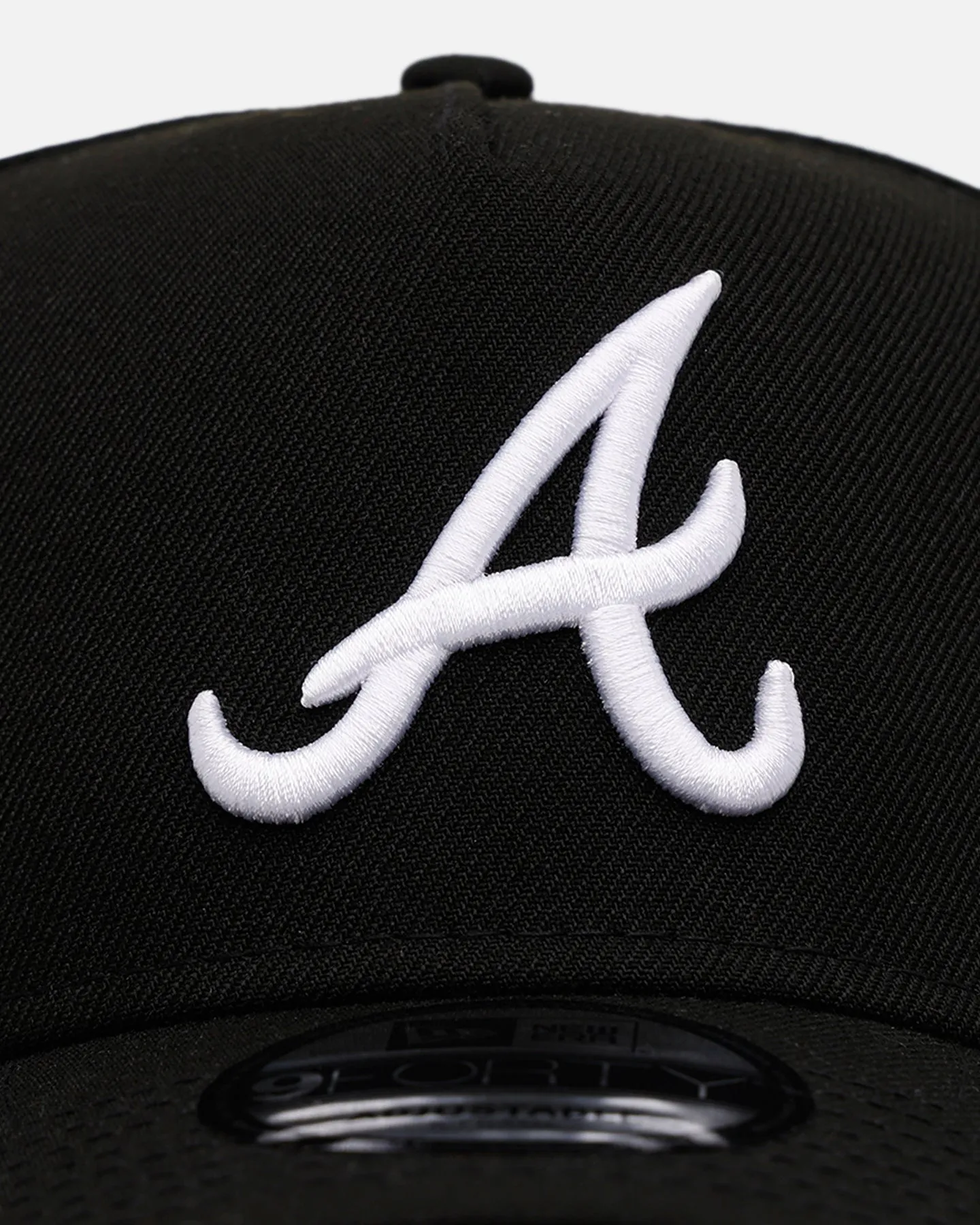 New Era Atlanta Braves 'Black And White' 9FORTY A-Frame Snapback Black/White sold by Culture Kings product image thumbnail 5