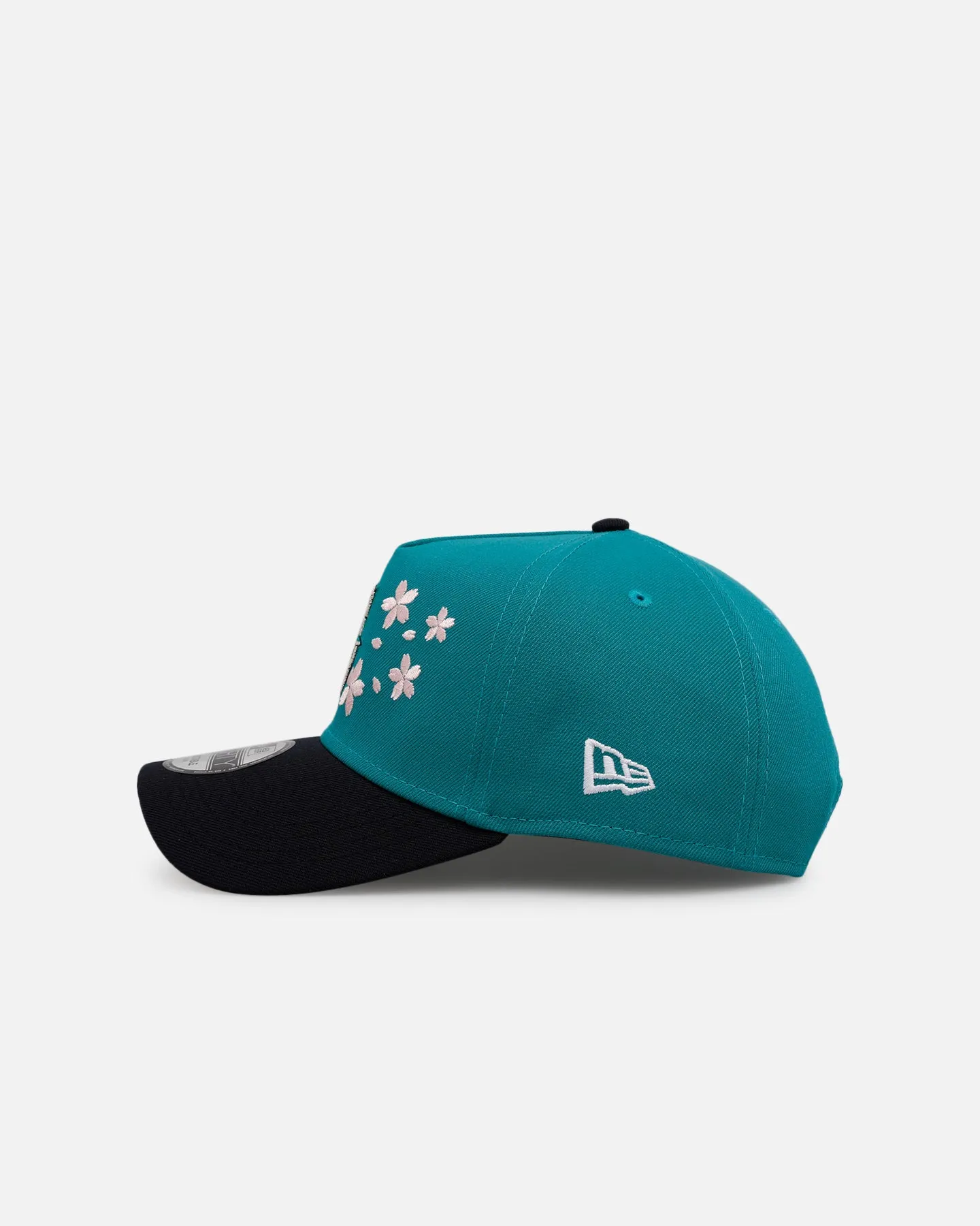 New Era Seattle Mariners 'Cherry Blossoms' 9FORTY A-Frame Snapback Official Team Color sold by Culture Kings product image thumbnail 4