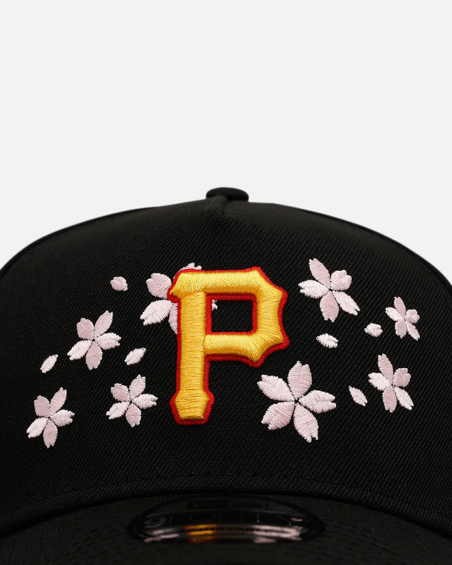 New Era Pittsburgh Pirates 'Cherry Blossoms' 9FORTY A-Frame Snapback Official Team Color sold by Culture Kings product image thumbnail 5