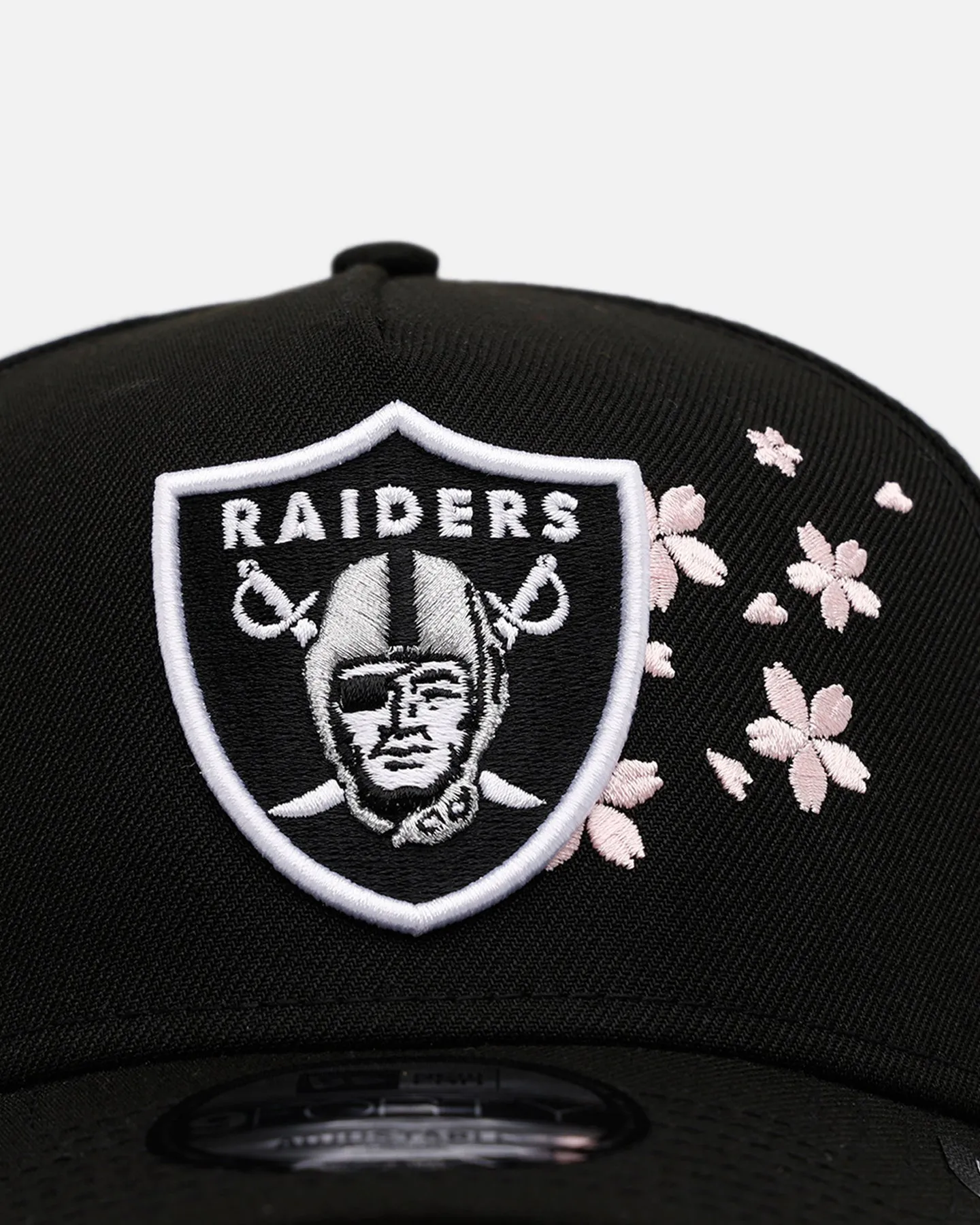 New Era Las Vegas Raiders 'Cherry Blossoms' 9FORTY A-Frame Snapback Official Team Color sold by Culture Kings product image thumbnail 5