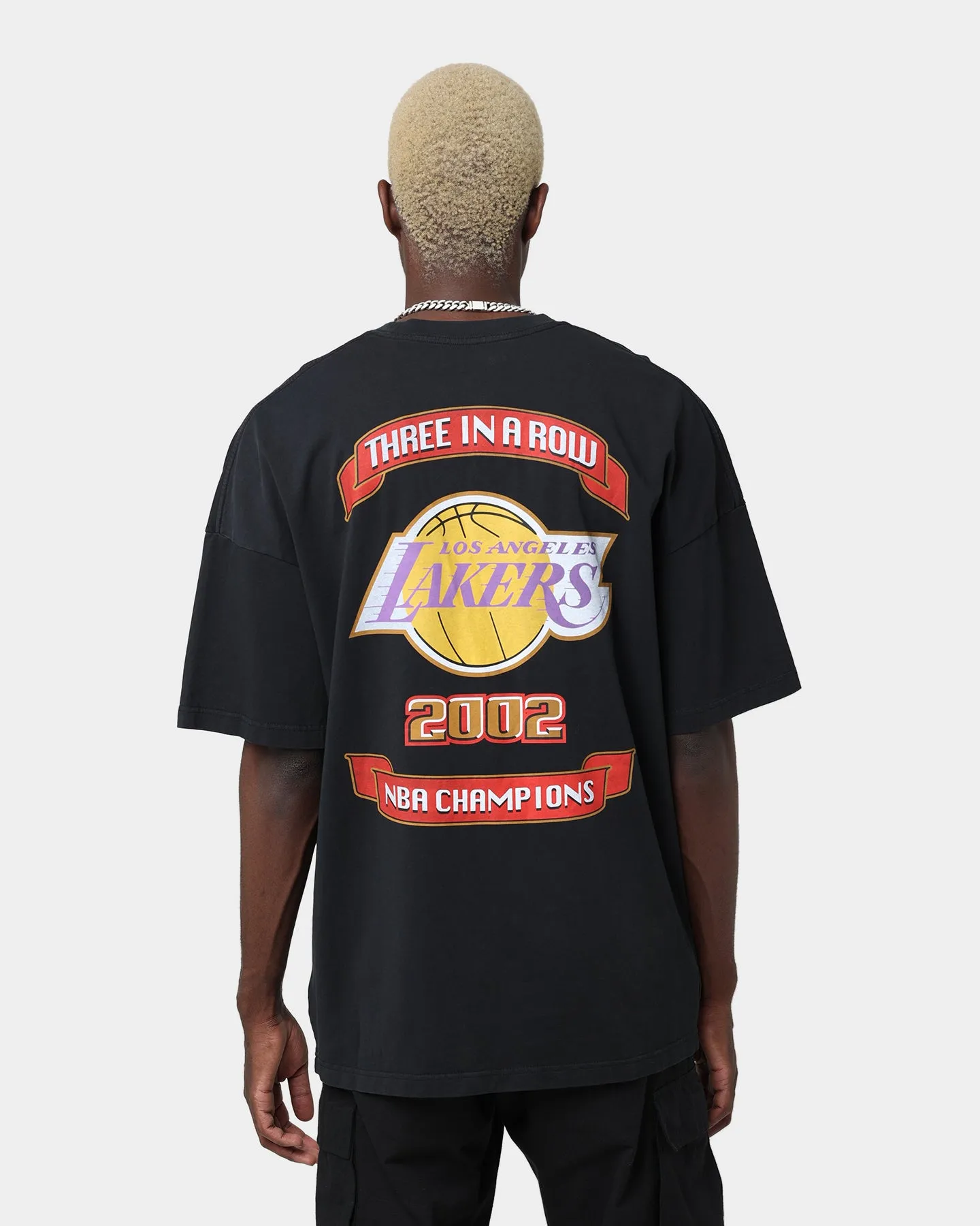 Mitchell & Ness Los Angeles Lakers 3-Peat T-Shirt Black sold by Culture Kings product image thumbnail 5