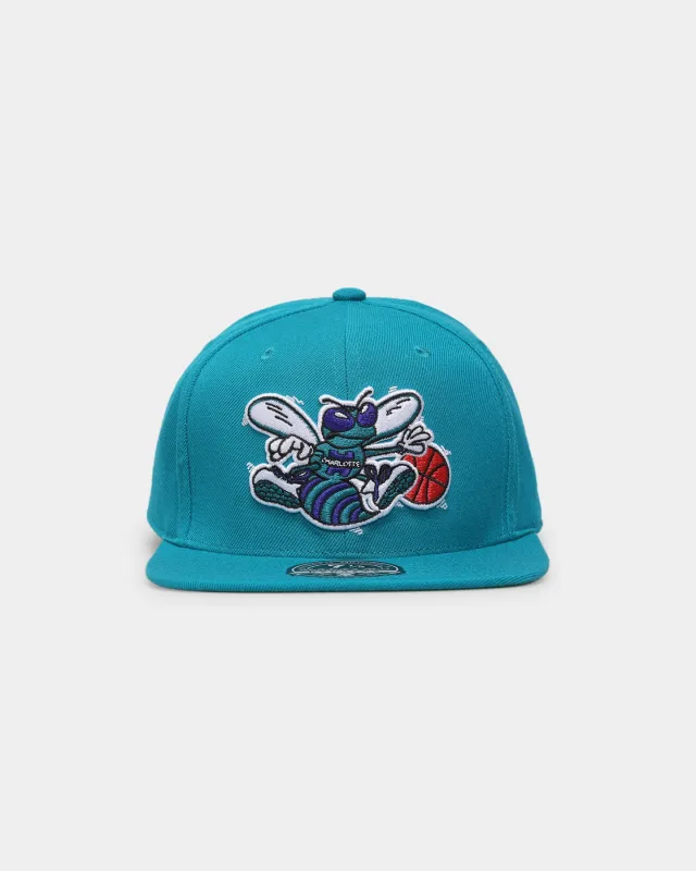 Mitchell & Ness Charlotte Hornets 'Team Ground 2.0 Hardwood Classics' Fitted Teal made by Mitchell & Ness