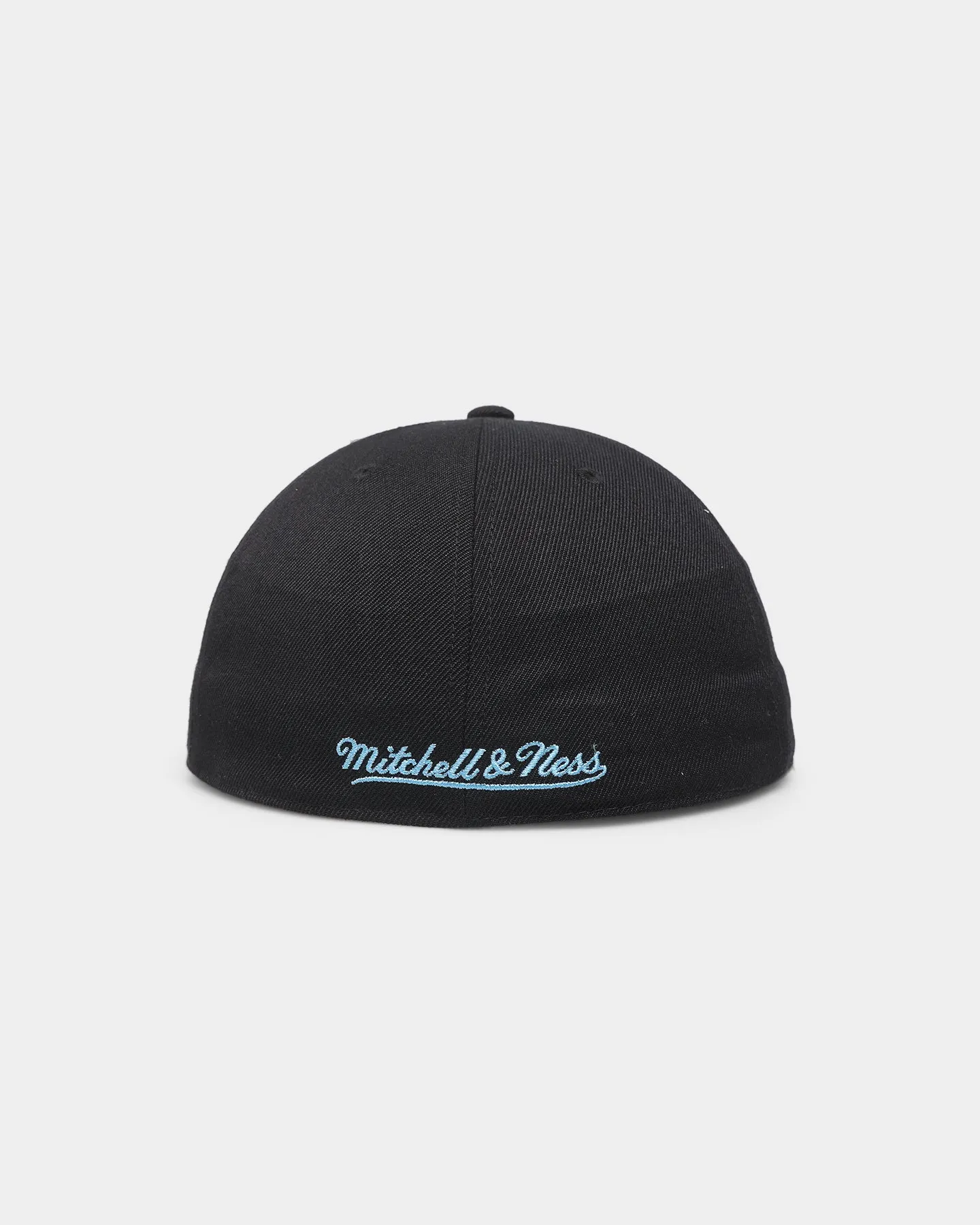 Mitchell & Ness Los Angeles Lakers 'Team Script 2.0 Hardwood Classics' Fitted Black sold by Culture Kings product image thumbnail 3