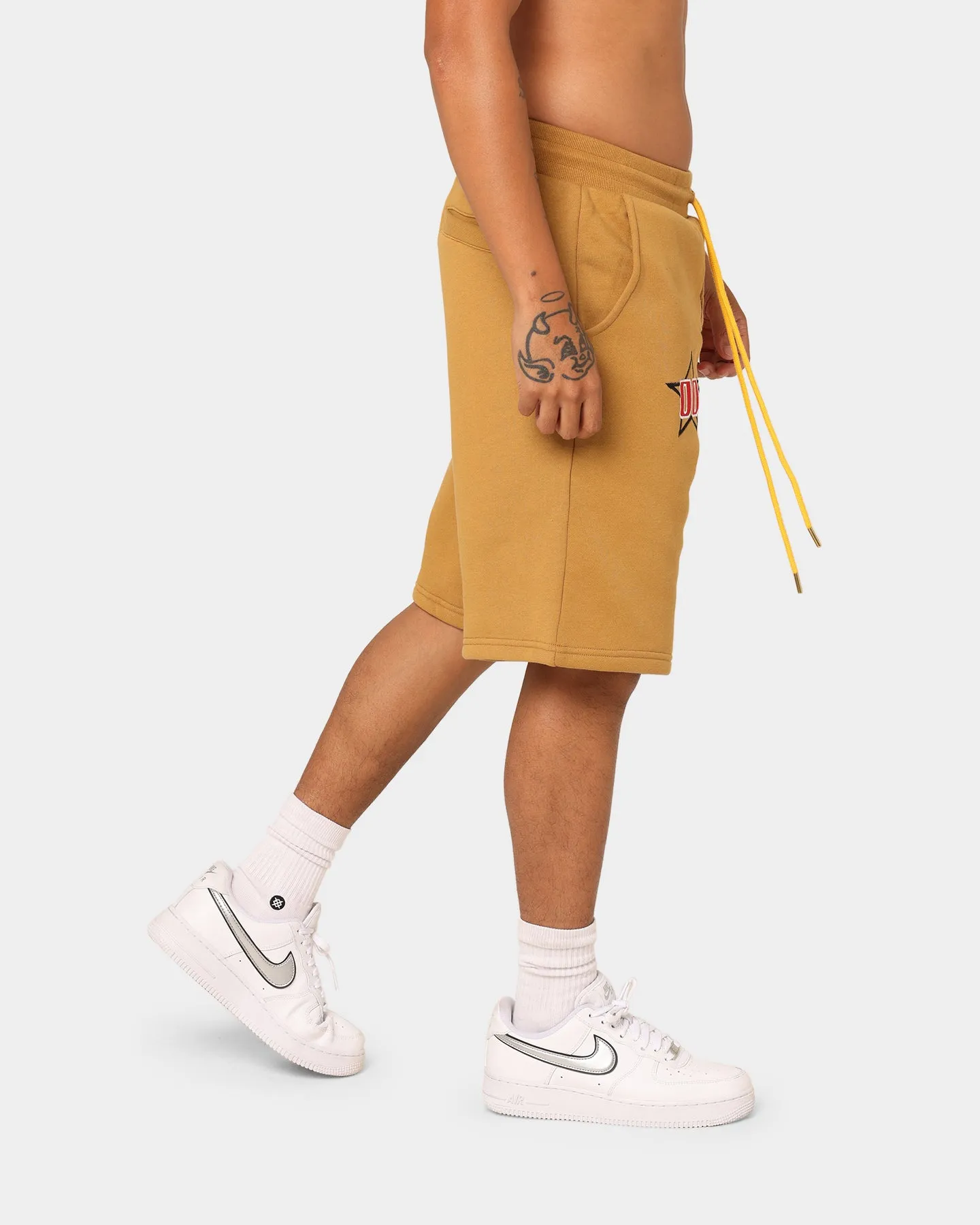 Mitchell & Ness Los Angeles Lakers 3-Peat Shorts Bone Brown sold by Culture Kings product image thumbnail 5