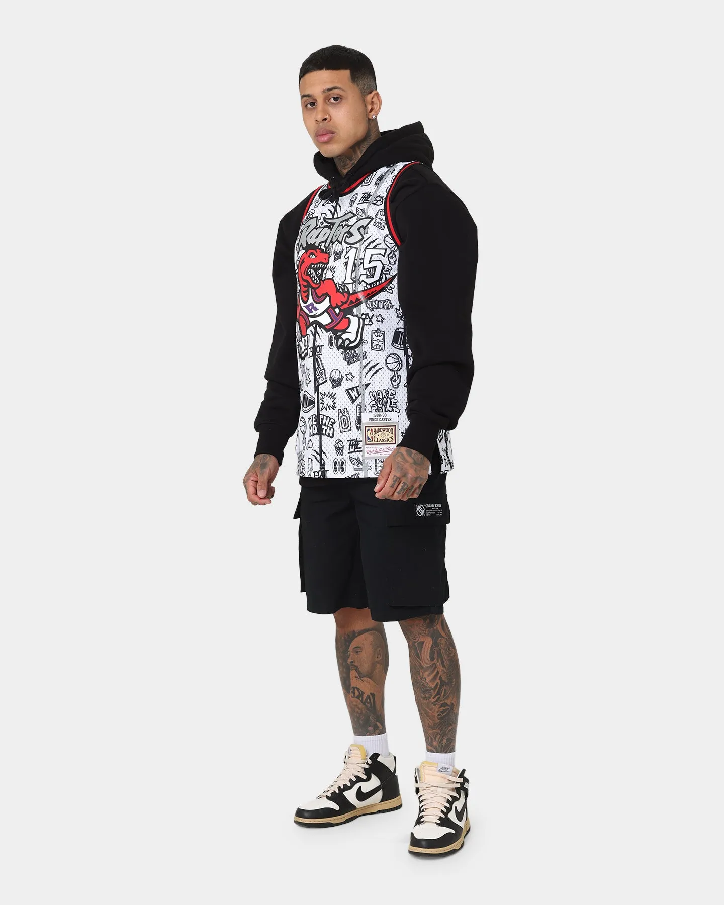 Mitchell & Ness Toronto Raptors Vince Carter #15 1998-1999 Doodle Swingman Jersey White sold by Culture Kings product image thumbnail 3