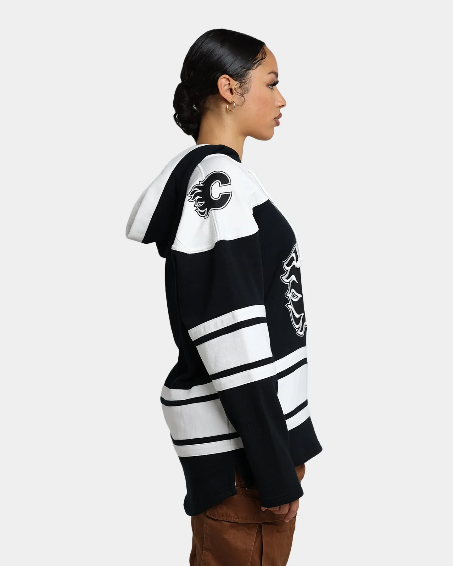 47 Brand Calgary Flames Superior Lacer Hoodie Jet Black sold by Culture Kings product image thumbnail 5