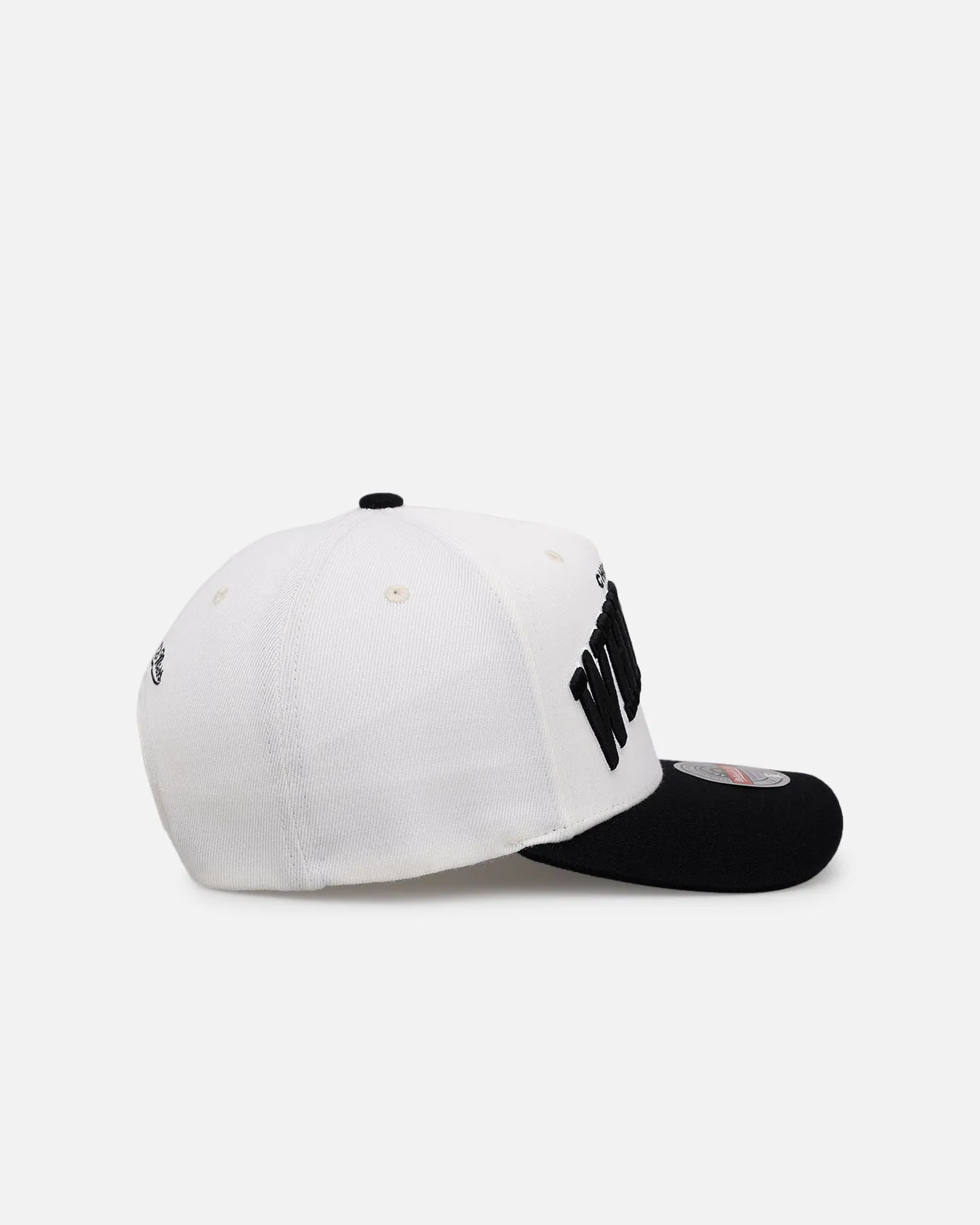 Mitchell & Ness Chicago White Sox 'Arch' MVP Snapback Cream sold by Culture Kings product image thumbnail 3