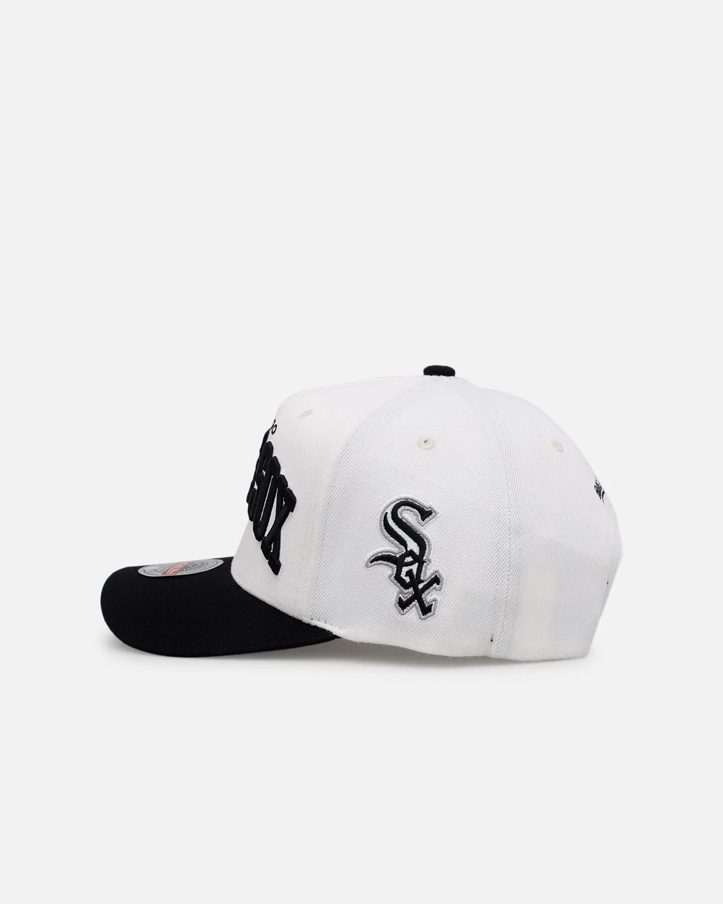 Mitchell & Ness Chicago White Sox 'Arch' MVP Snapback Cream sold by Culture Kings product image thumbnail 4