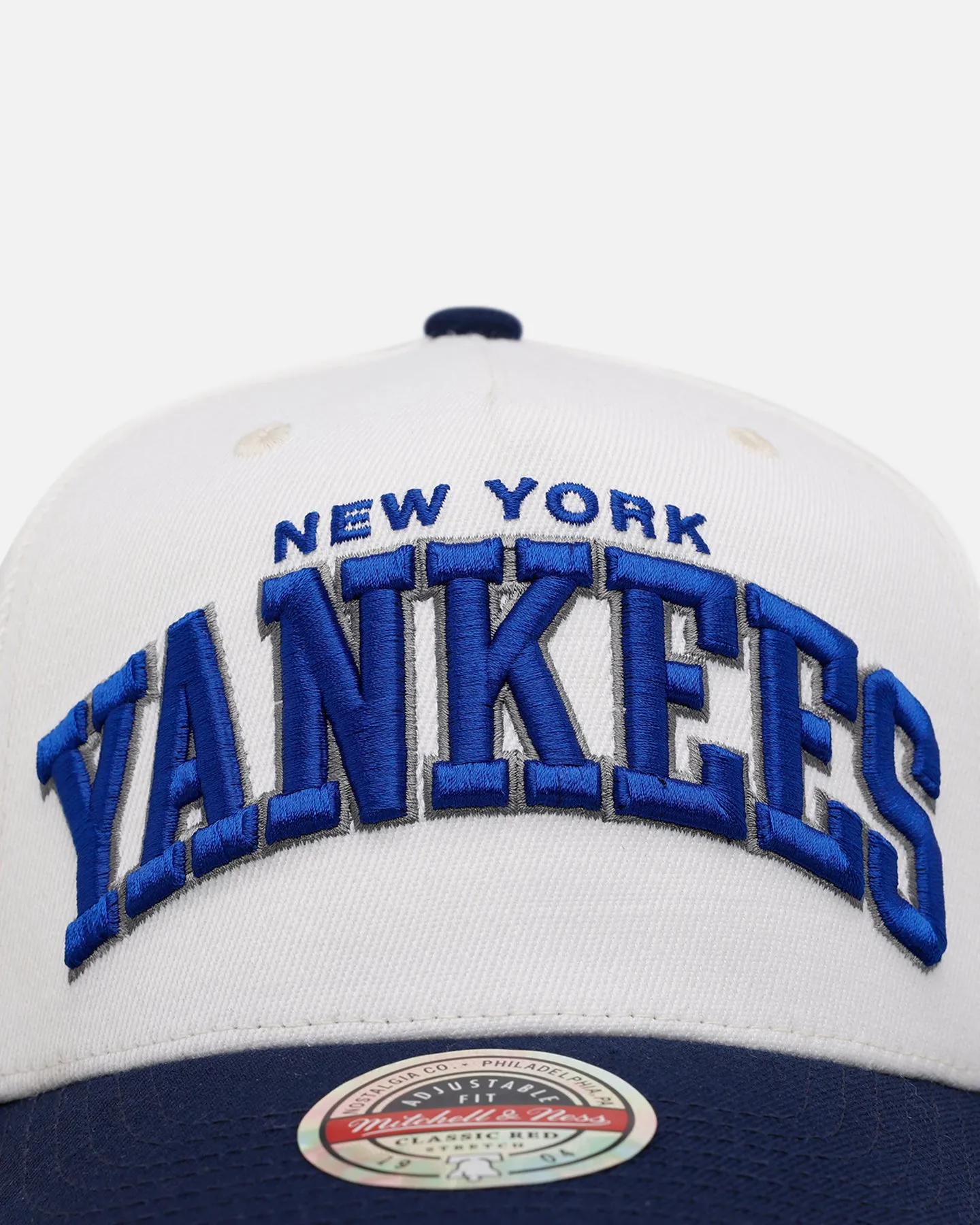 Mitchell & Ness New York Yankees 'Arch' MVP Snapback Cream sold by Culture Kings product image thumbnail 5