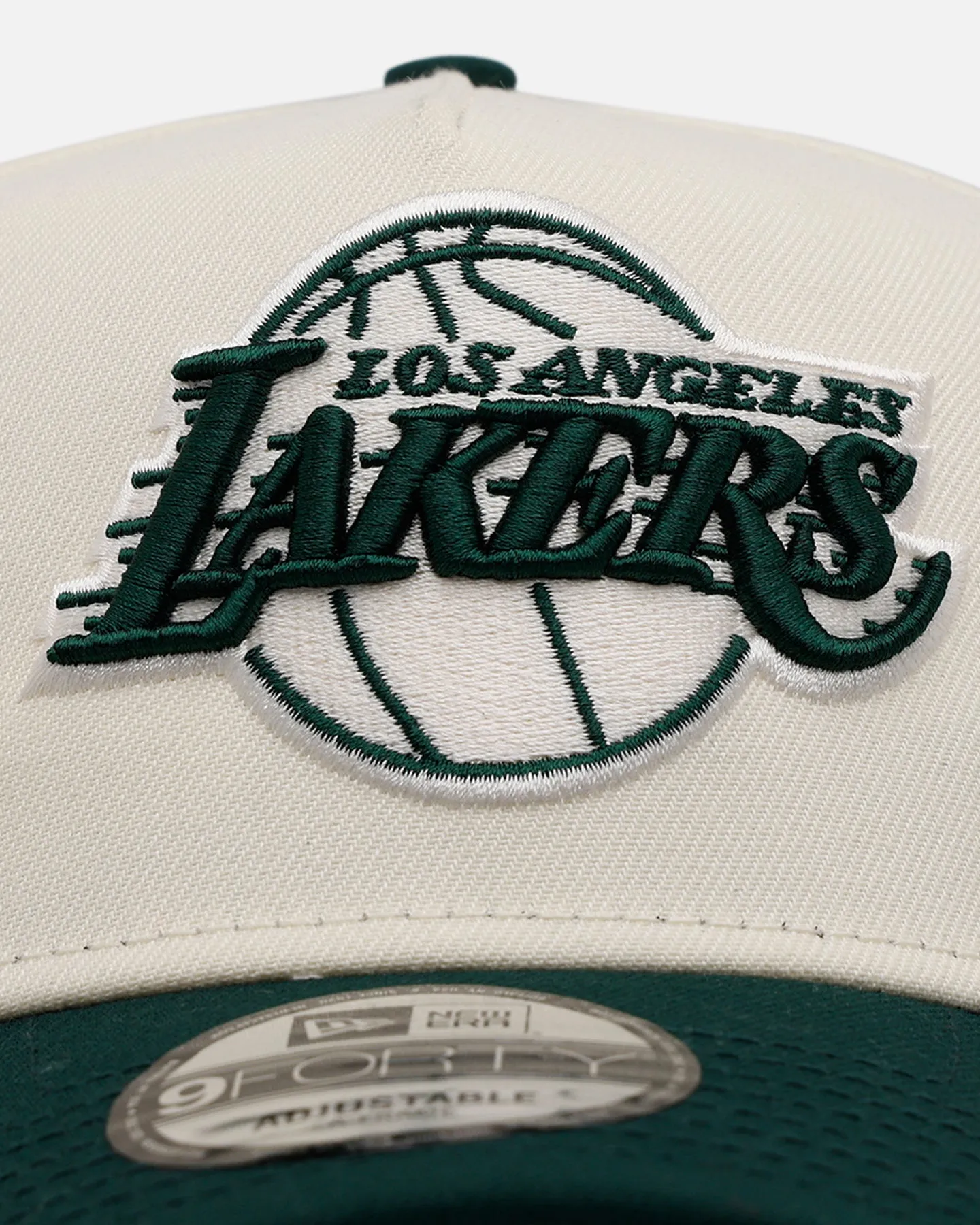 New Era Los Angeles Lakers 'Evergreen 2.0' 9FORTY A-Frame Snapback Chrome/Dark Green sold by Culture Kings product image thumbnail 5