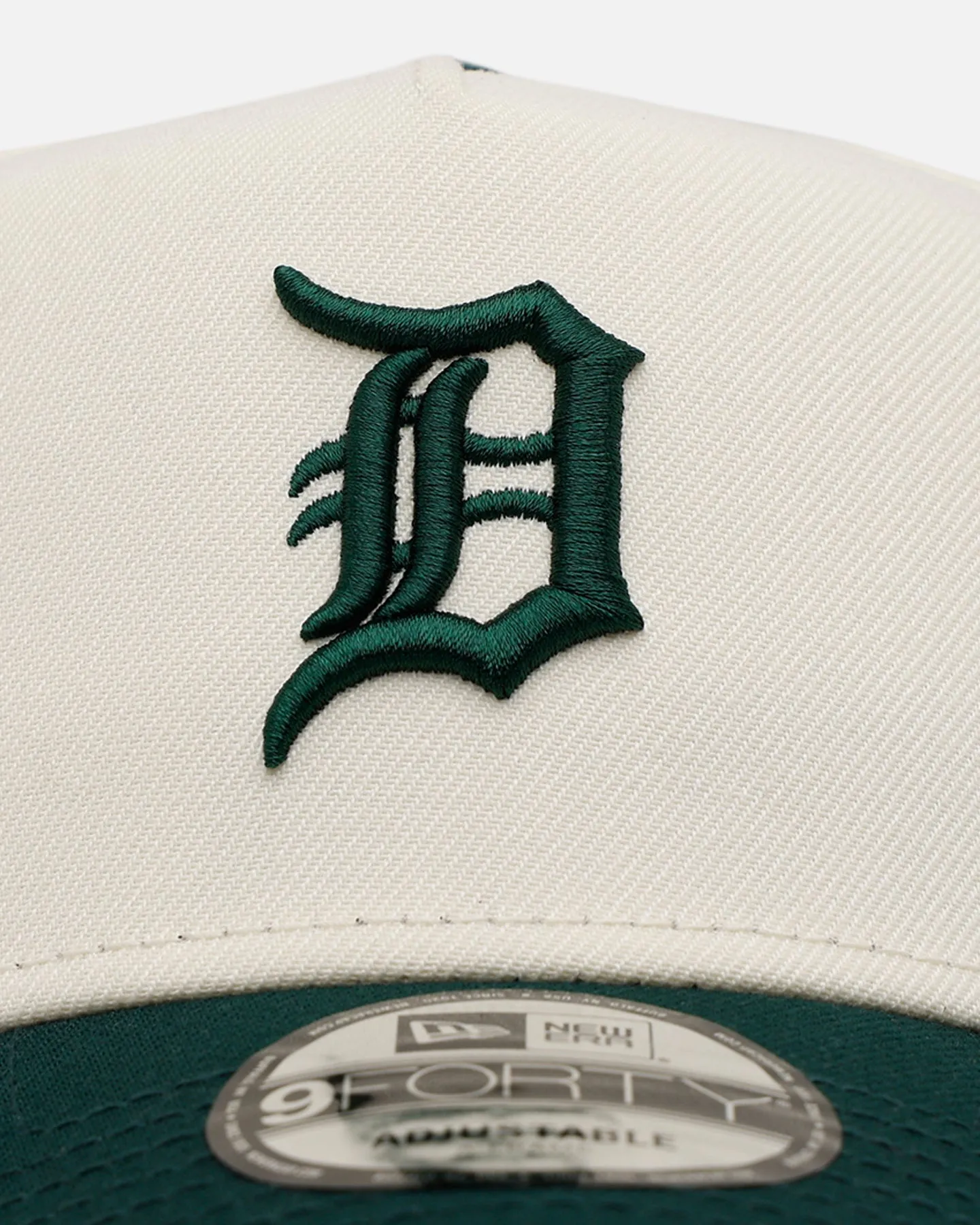 New Era Detroit Tigers 'Evergreen 2.0' 9FORTY A-Frame Snapback Chrome/Dark Green sold by Culture Kings product image thumbnail 5