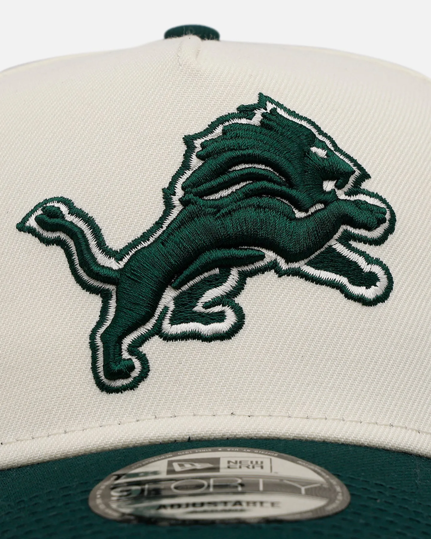 New Era Detroit Lions 'Evergreen 2.0' 9FORTY A-Frame Snapback Chrome/Dark Green sold by Culture Kings product image thumbnail 5