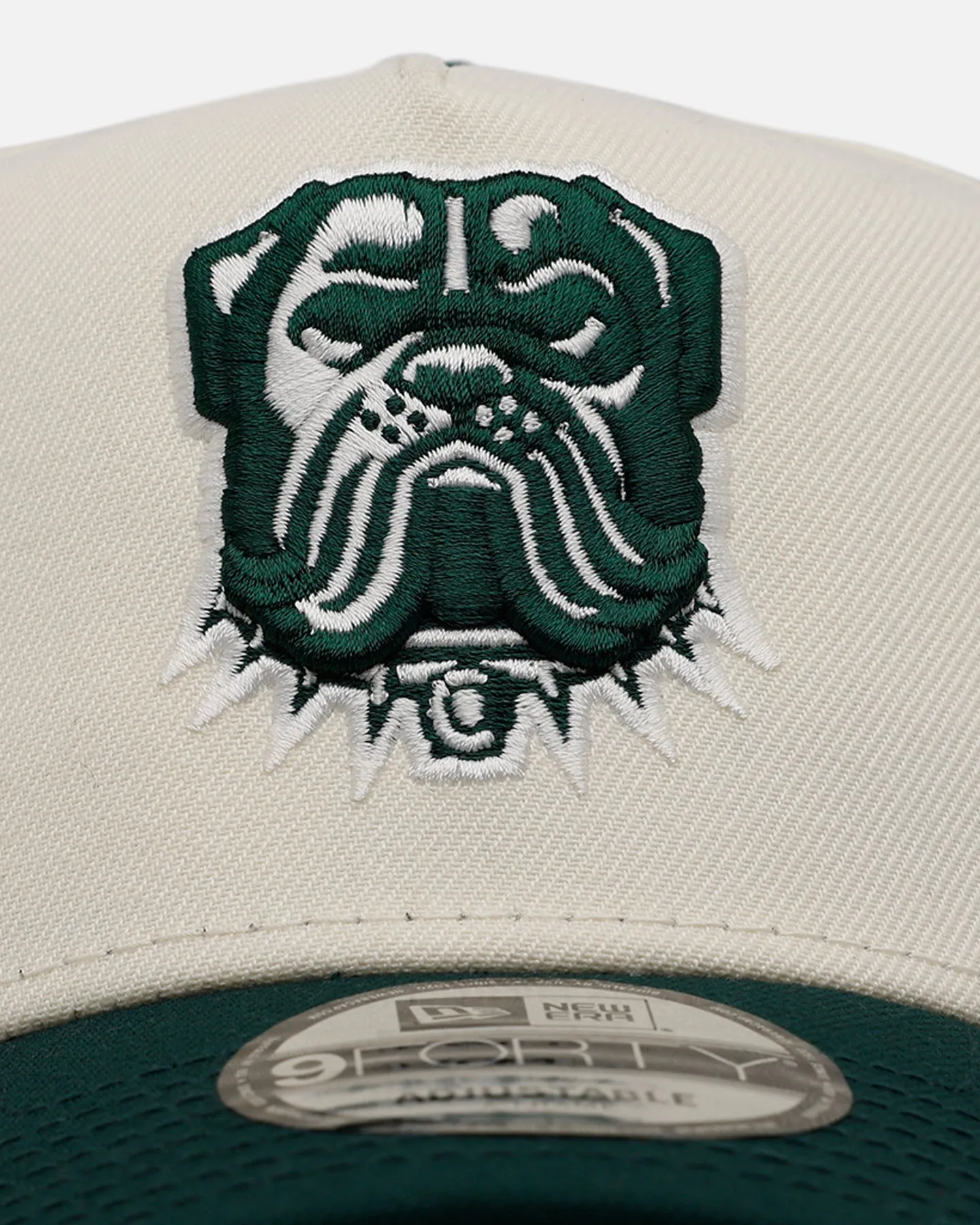 New Era Cleveland Browns 'Evergreen 2.0' 9FORTY A-Frame Snapback Chrome/Dark Green sold by Culture Kings product image thumbnail 5