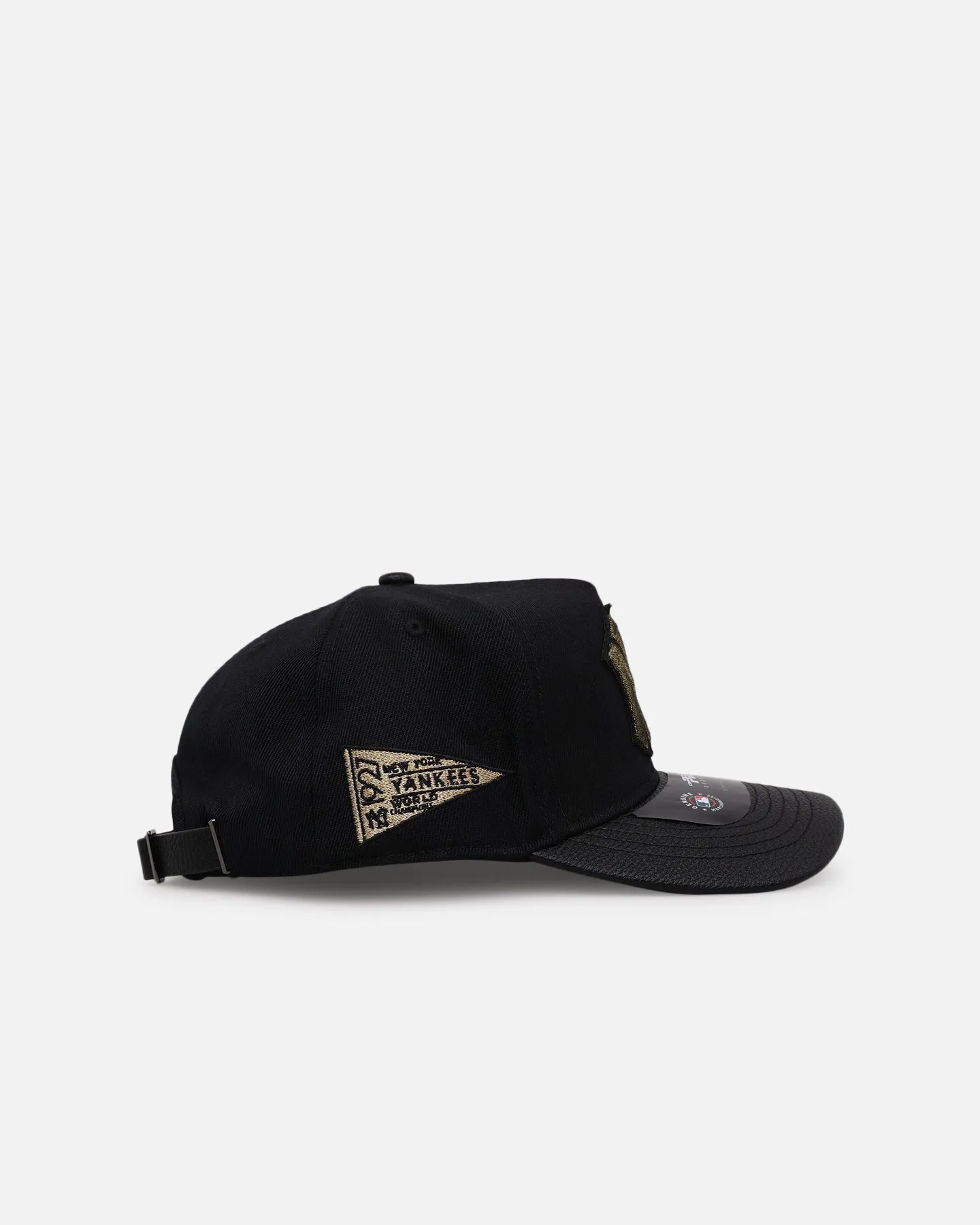 Pro Standard New York Yankees 'Gold Twist' Pro Pinch Strapback Black/Gold sold by Culture Kings product image thumbnail 3
