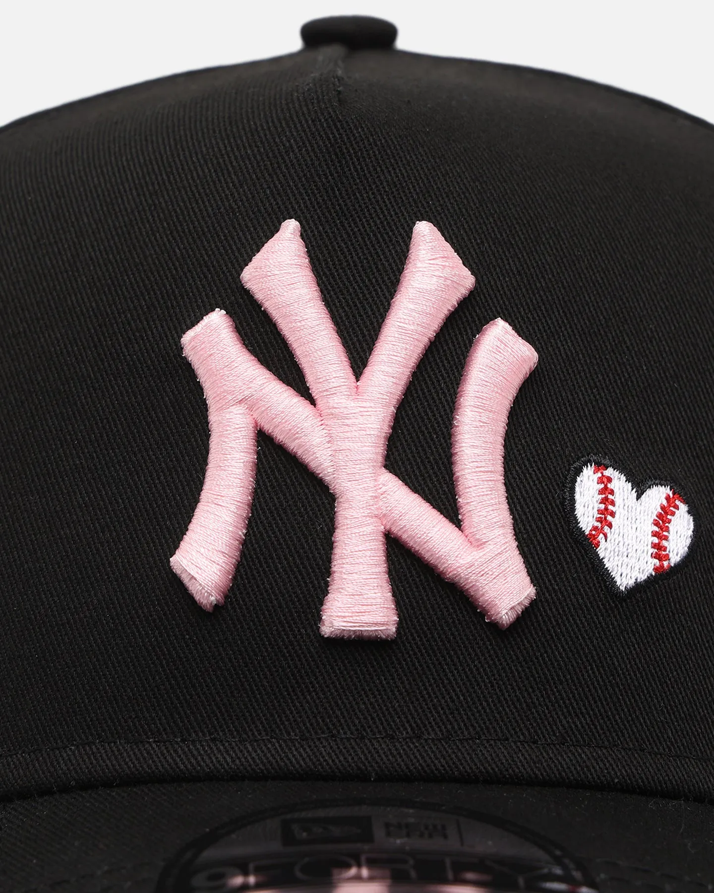 New Era New York Yankees 'Opening Day' 9FORTY A-Frame Snapback Black/Pink sold by Culture Kings product image thumbnail 5