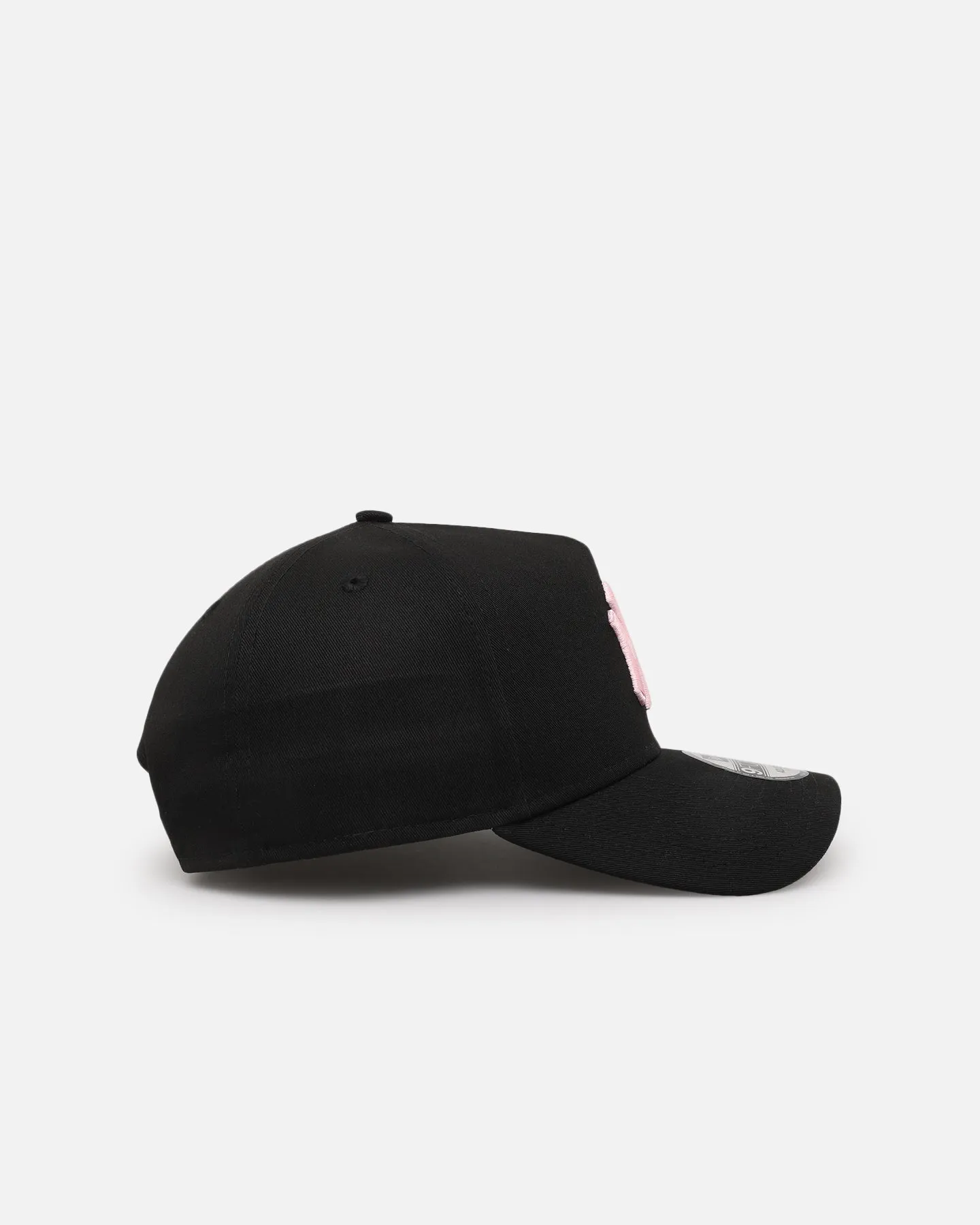 New Era New York Yankees 'Opening Day' 9FORTY A-Frame Snapback Black/Pink sold by Culture Kings product image thumbnail 3
