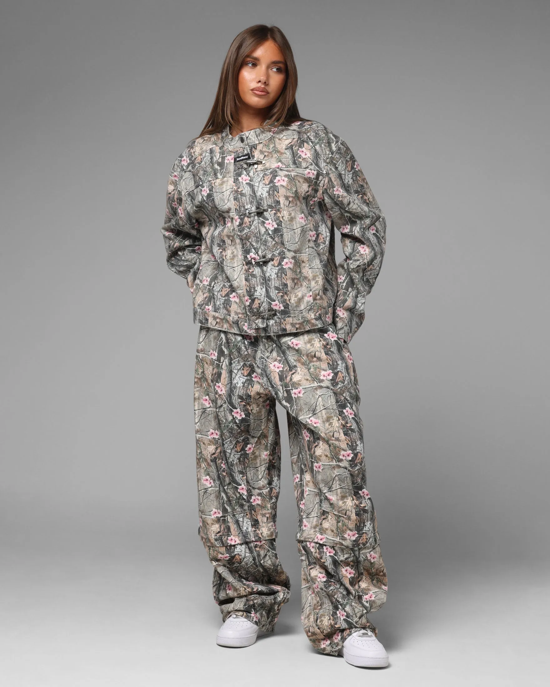 Loiter Thrasher Pants Pink Tree Camo sold by Culture Kings product image thumbnail 2
