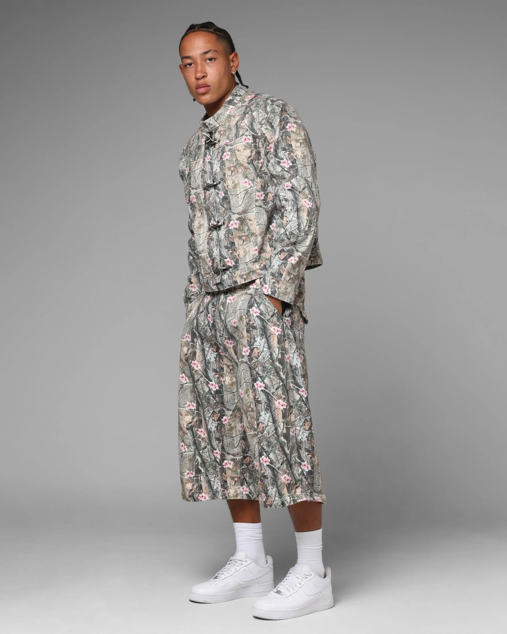 Loiter Thrasher Pants Pink Tree Camo sold by Culture Kings product image thumbnail 2