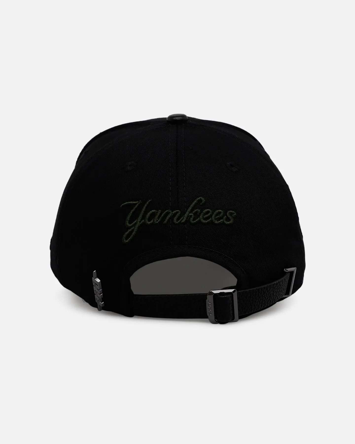 Pro Standard New York Yankees 'Floral Fill' Pro Pinch Strapback Black sold by Culture Kings product image thumbnail 3